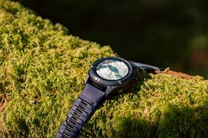 Garmin Fenix 9 (Pro): Titan-Gehäuse und grösseres Display erwartet
