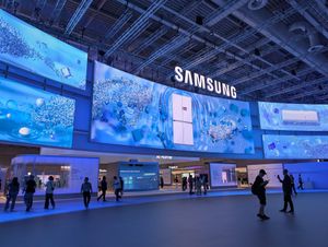 Samsung Galaxy Studio: Premium-Kopfhörer sollen Apple und Sony Konkurrenz machen