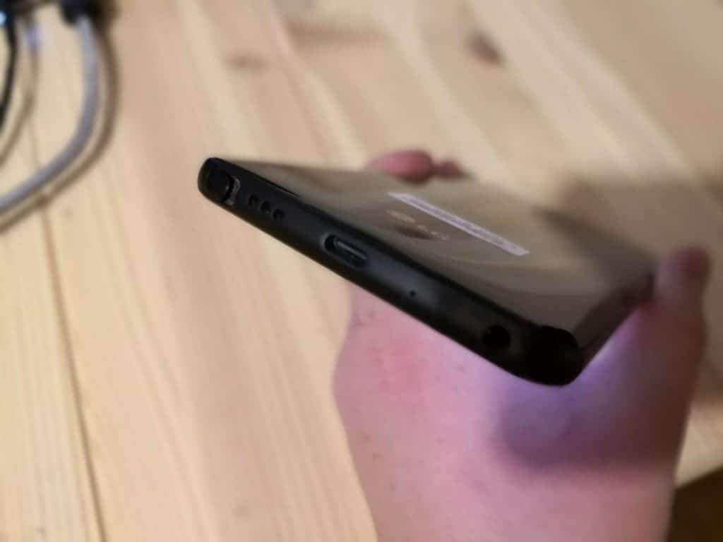 Smartphone LG Q Stylus Test/Review
