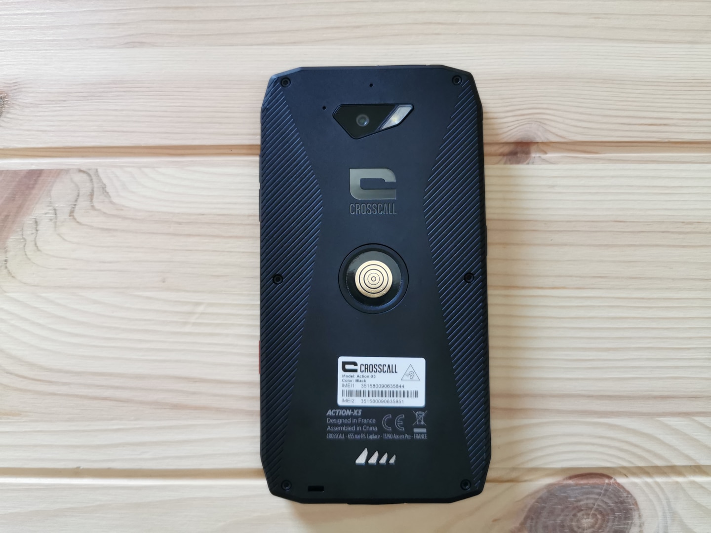 Outdoor-Smartphone Handy Crosscall Action X-3 Aussehen