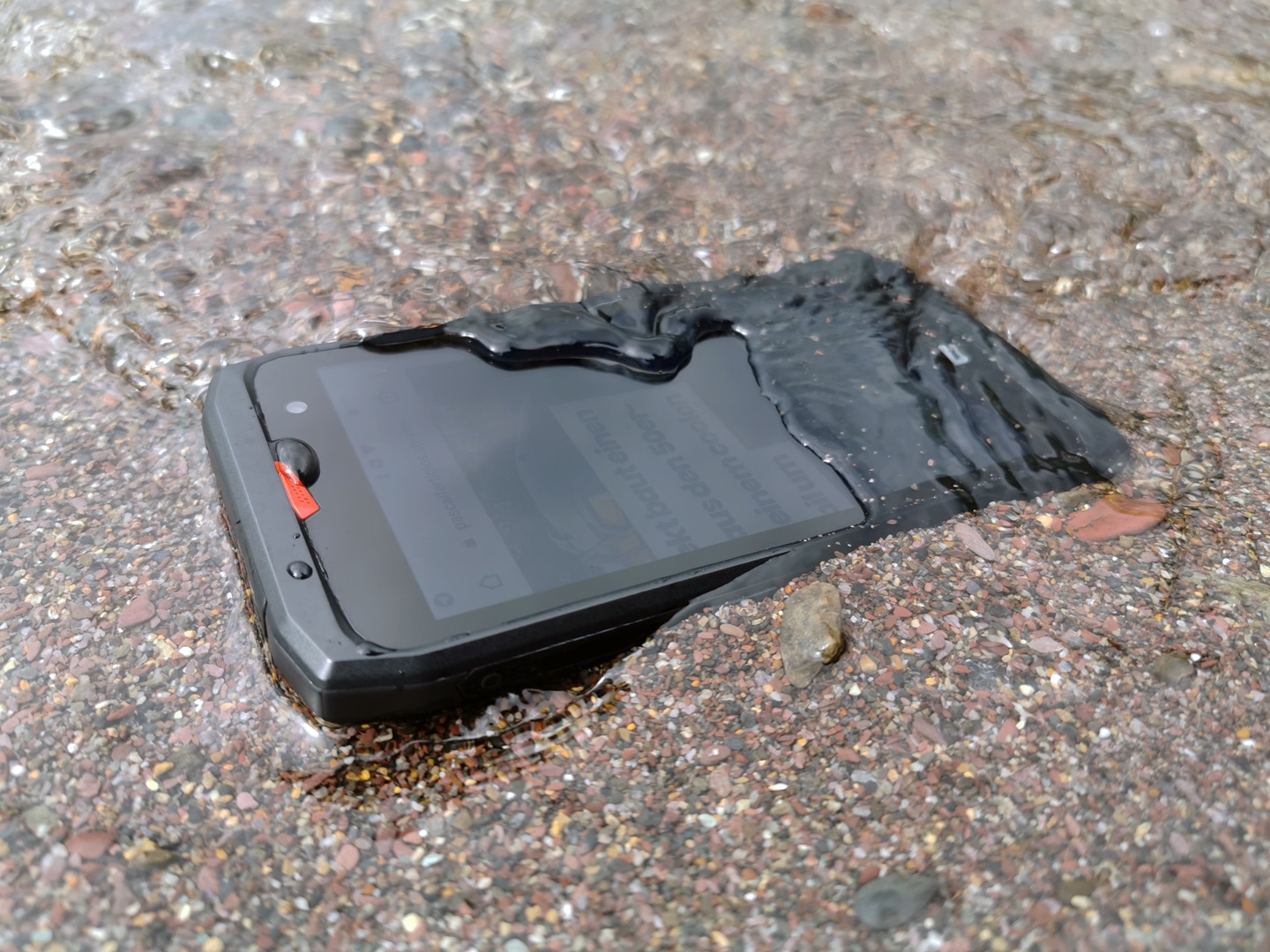 Outdoor-Smartphone Handy Crosscall Action X-3 Test Review
