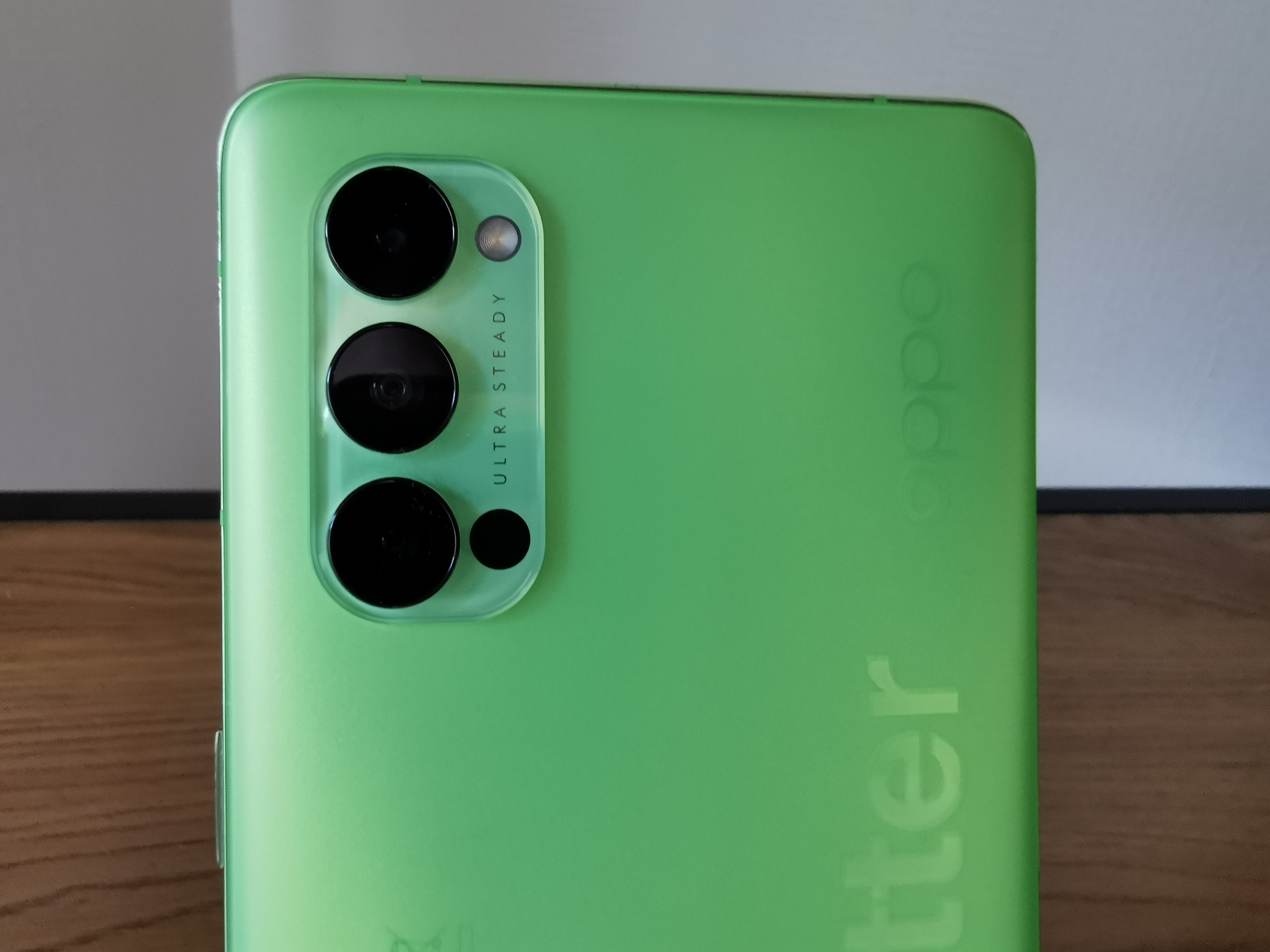 Oppo Reno 4 Pro Green Glitter