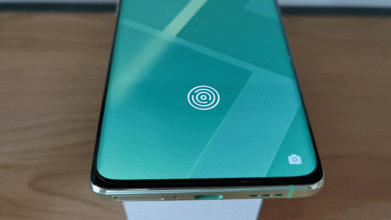 Oppo Reno 4 Pro per Fingerabdruck entsperren.