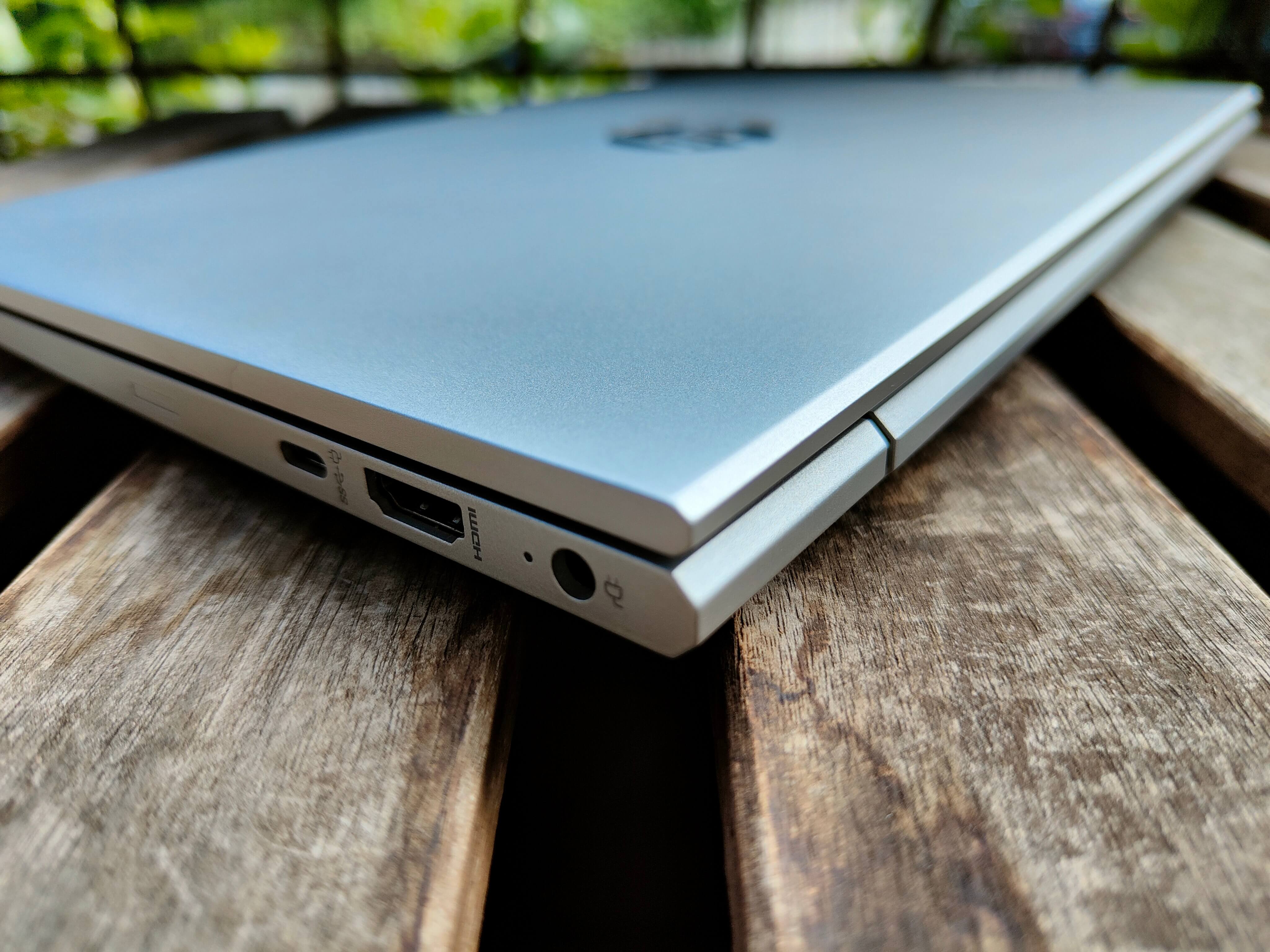 HP ProBook 635 Aero G7 Test: Design Scharnier