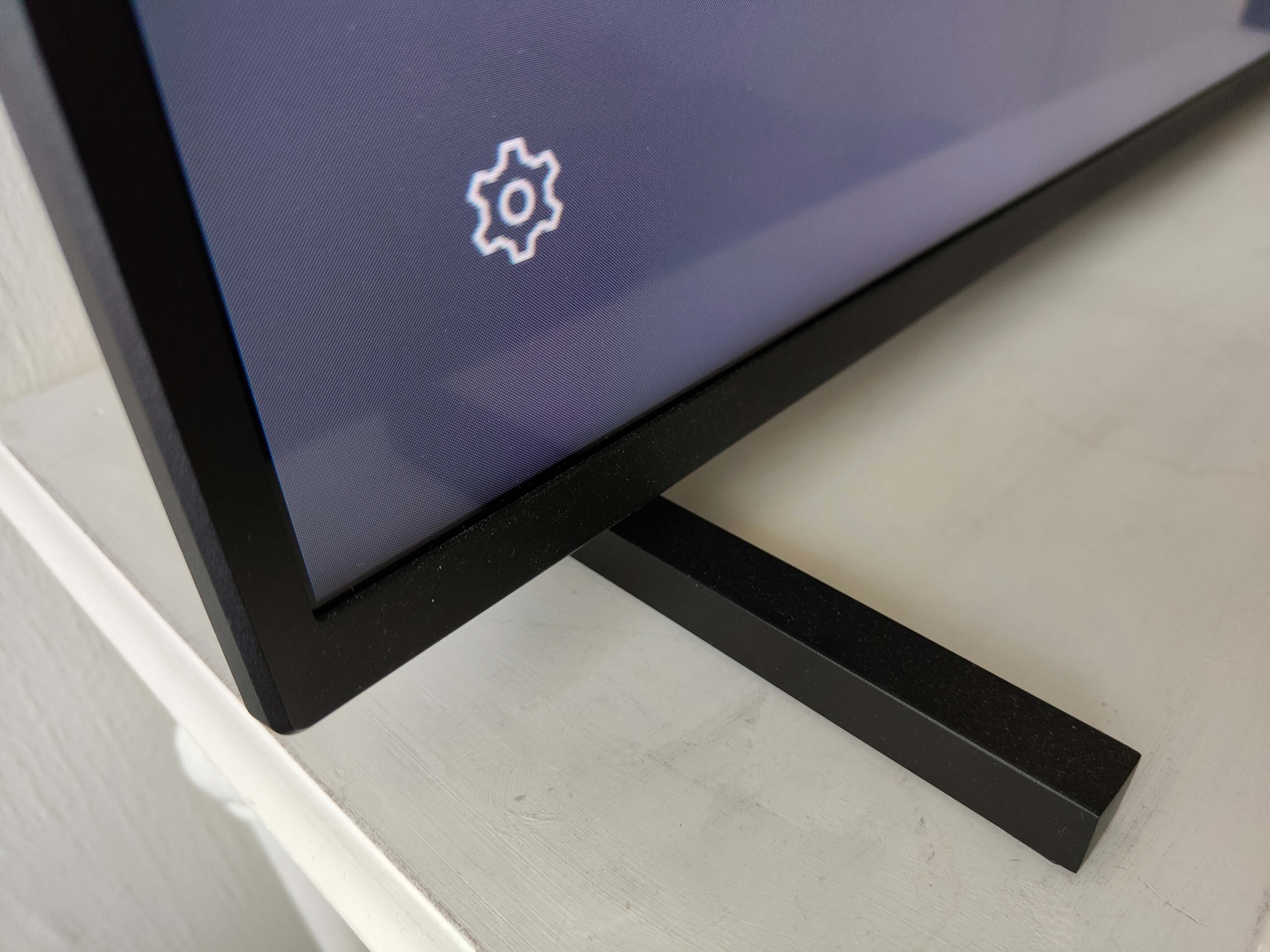 Panasonic TX-50JXW834 Standfuss.