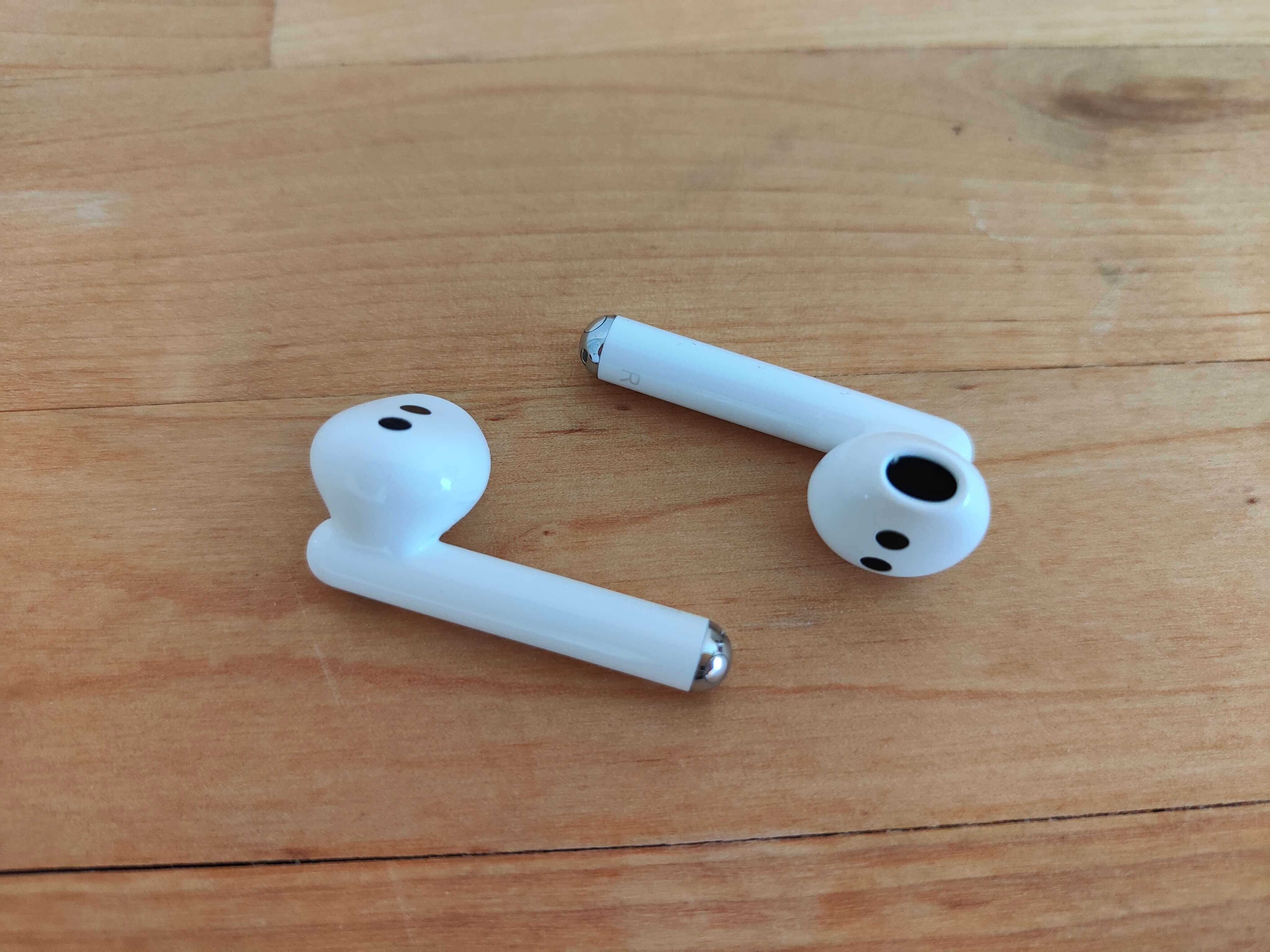 Huawei Freebuds 4 Test: So sehen die Kopfhörer aus.