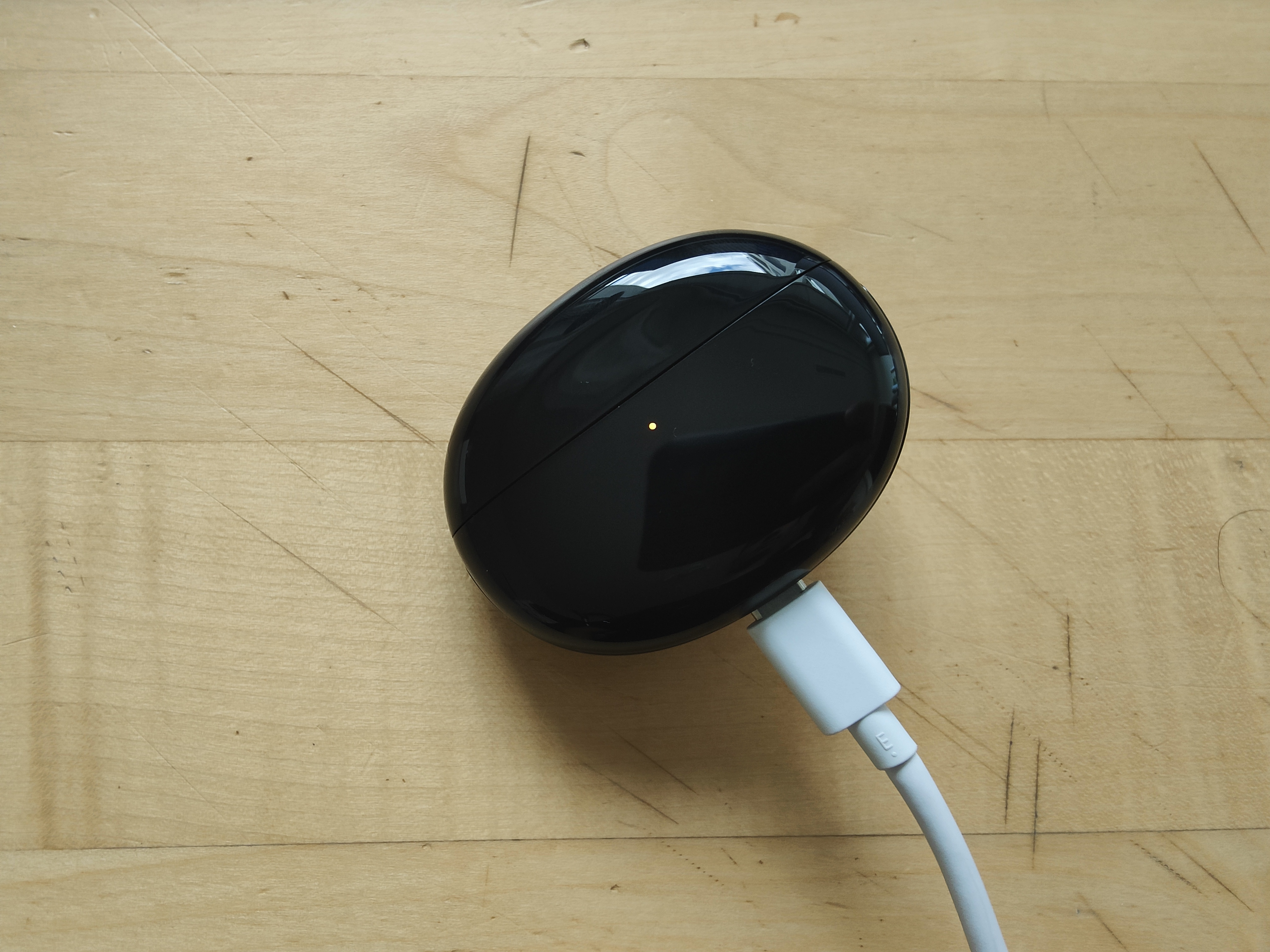 Oppo Enco Free2 Laden