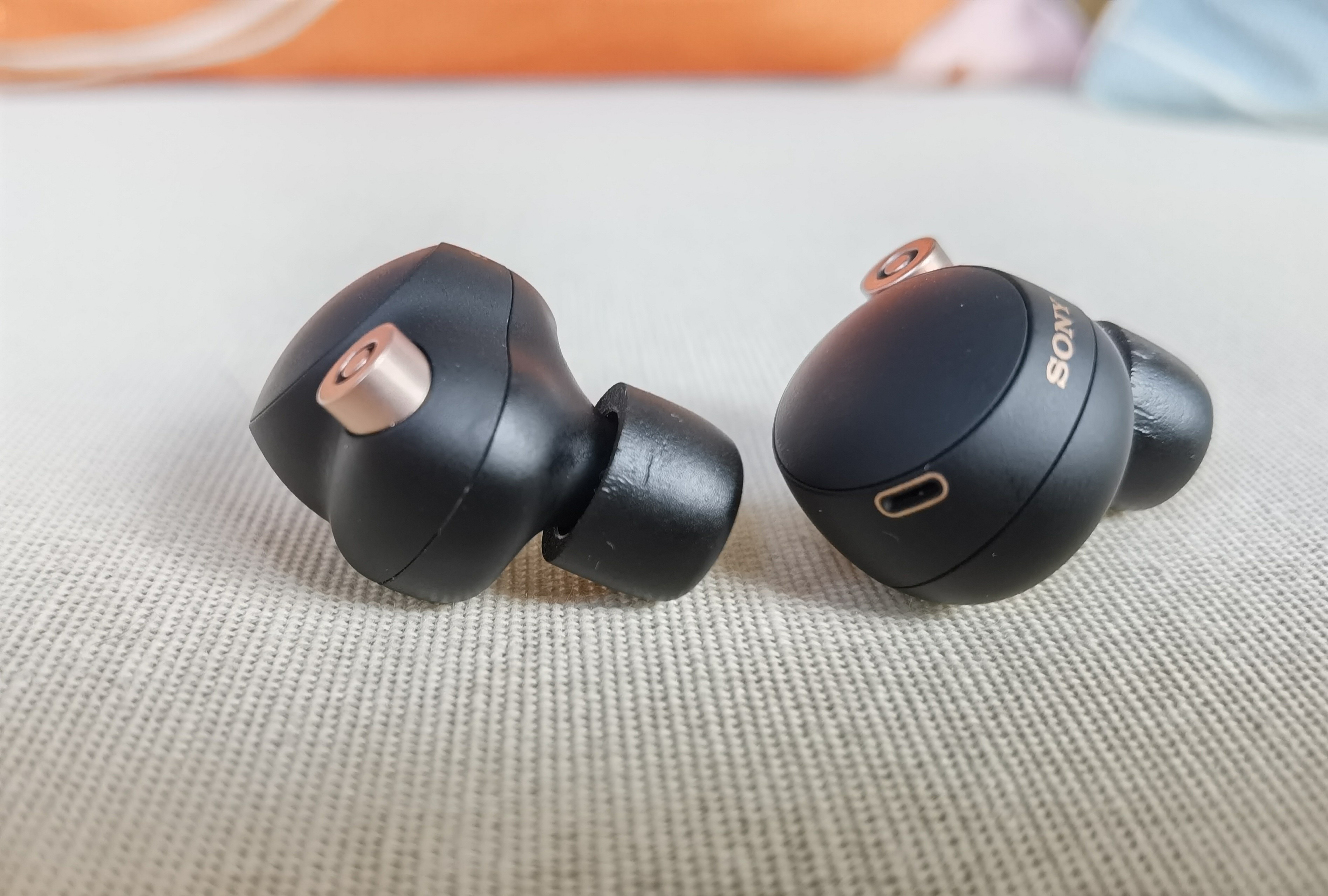 Sony WF-1000XM4 Kopfhörer im Test: mit Micro.