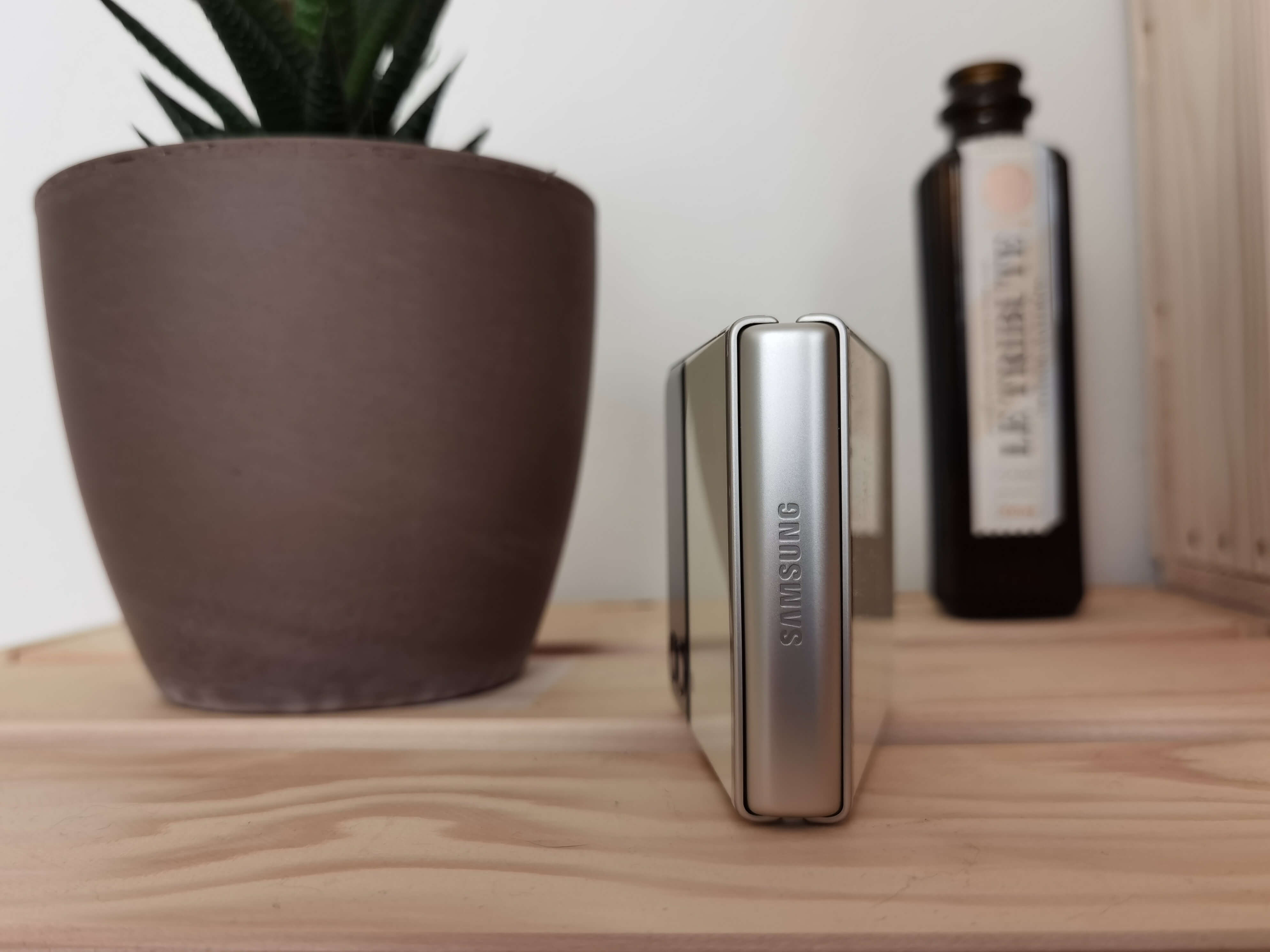 Samsung Galaxy Z Flip 3 Test: Stabilität des Scharniers.