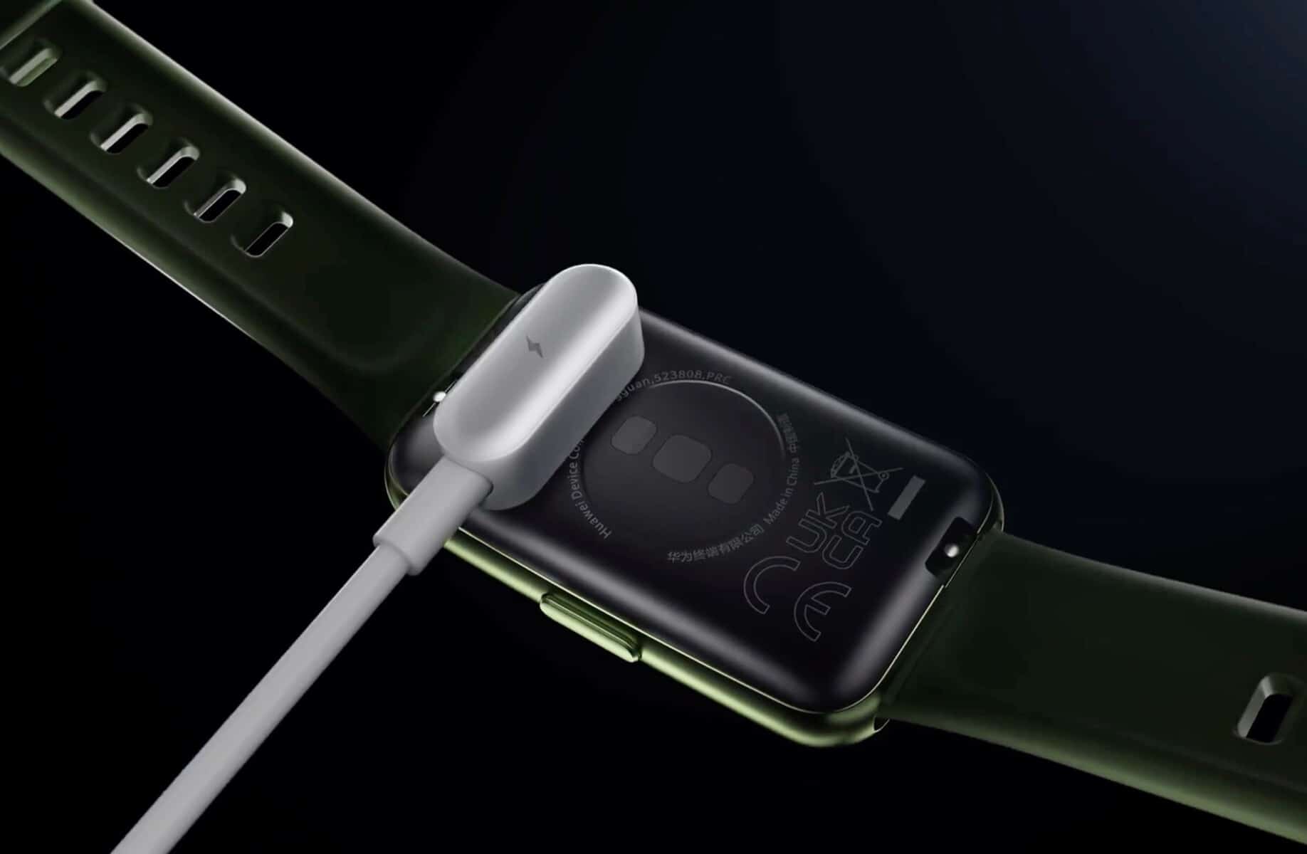 Die Ladestation des Huawei Band 7