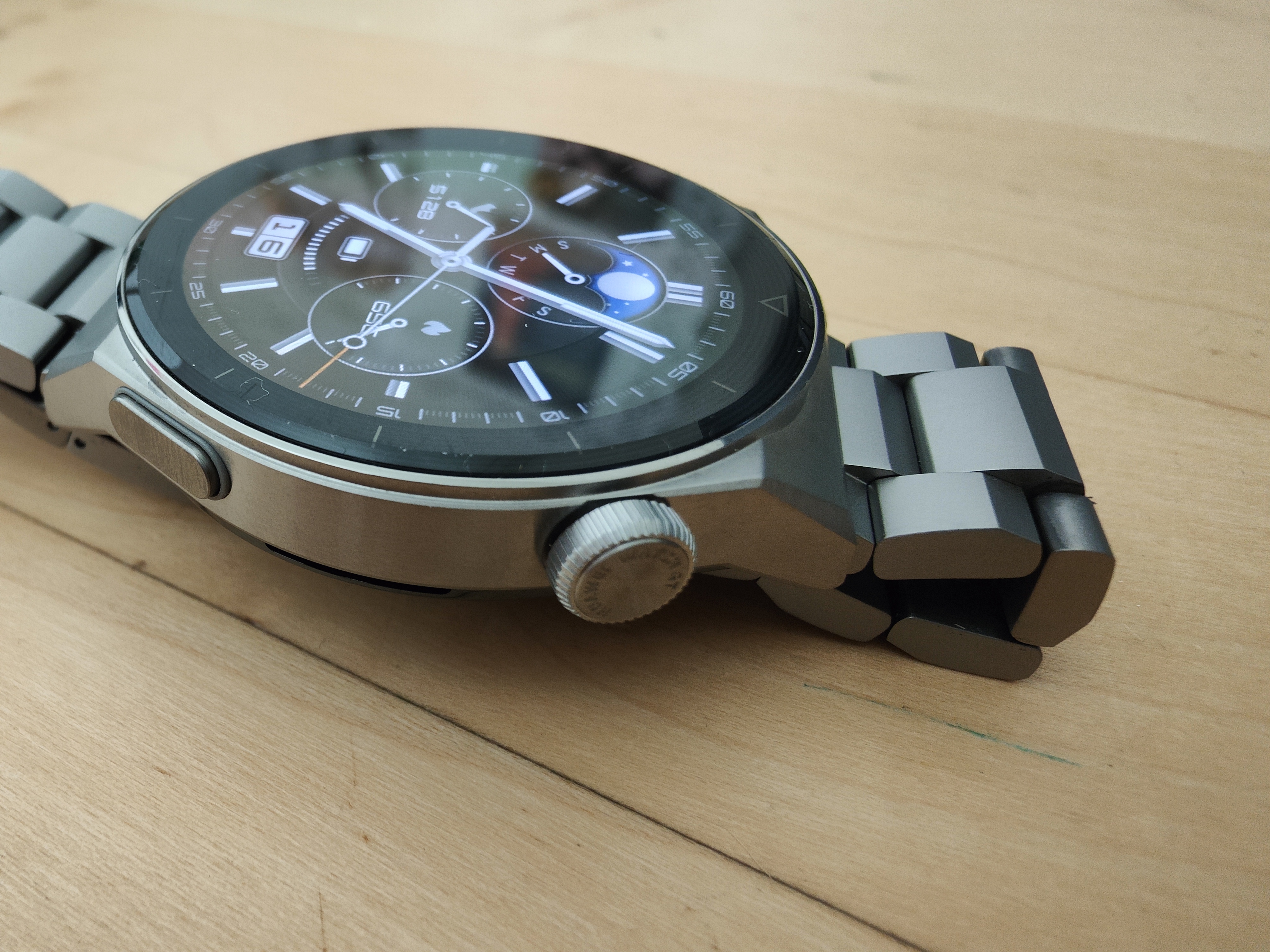 Die dreh- und klickbare Krone