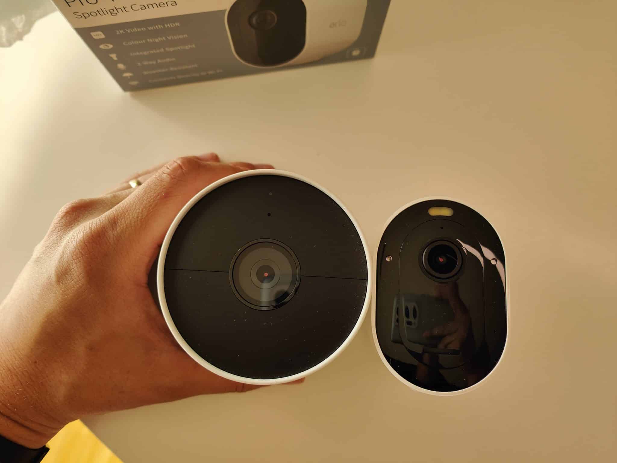 Kleiner Grössenvergleich mit der Google Nest Cam