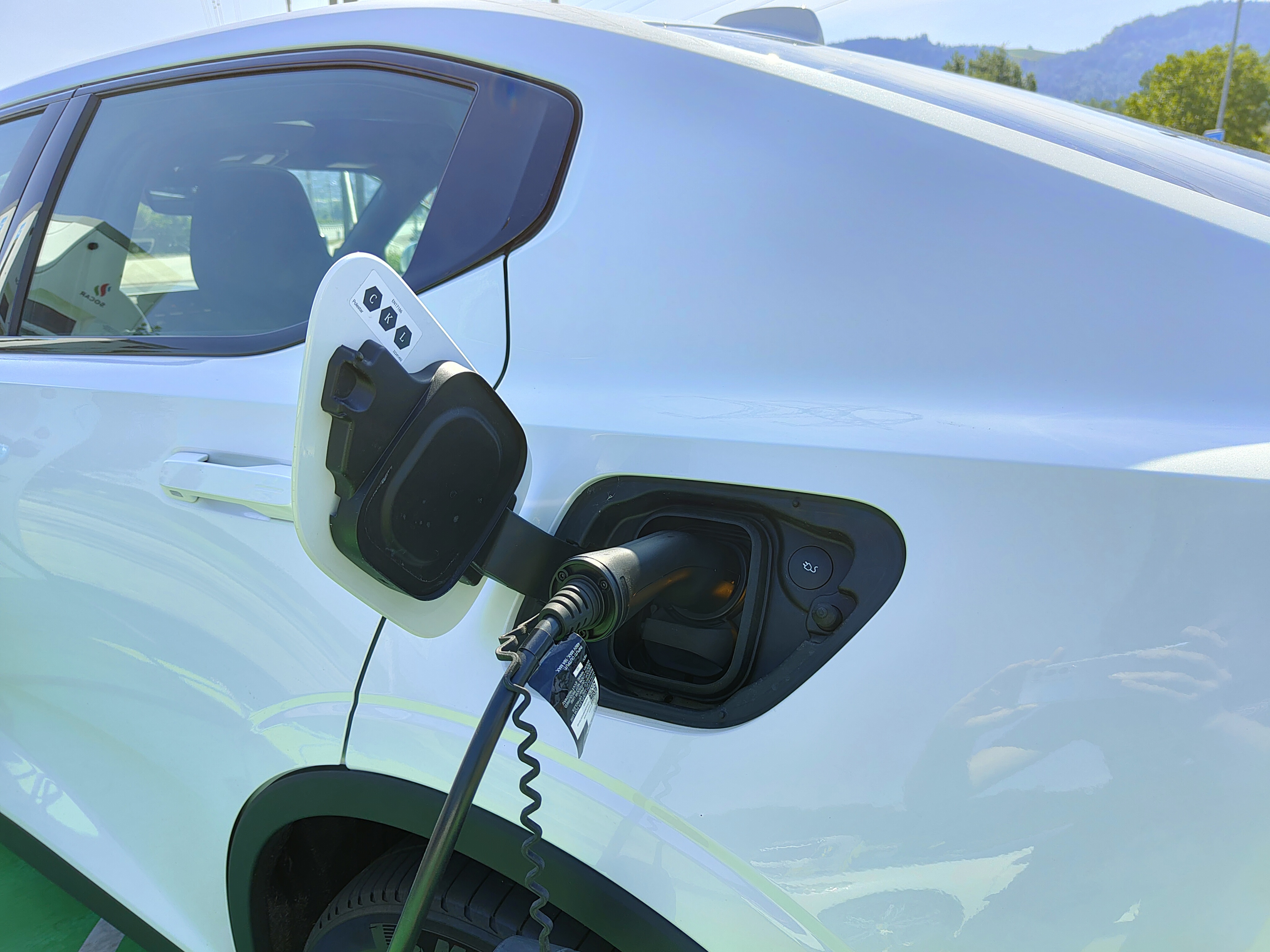 Polestar 2 Standard Range Single Motor im ausführlichen Test: Aufladen und Ladezeiten.