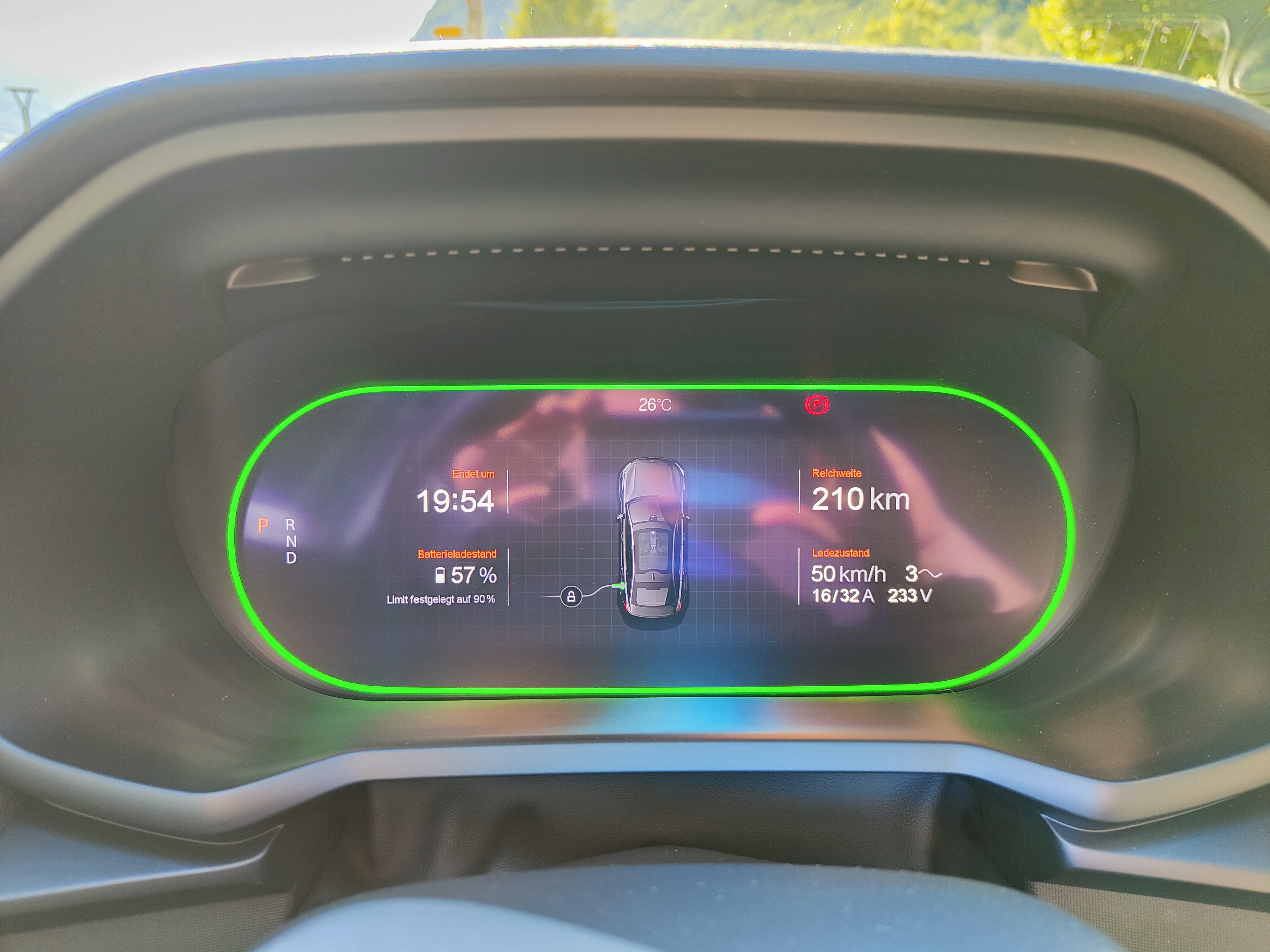 Polestar 2 Standard Range Single Motor im ausführlichen Test: Ladestandsanzeige.