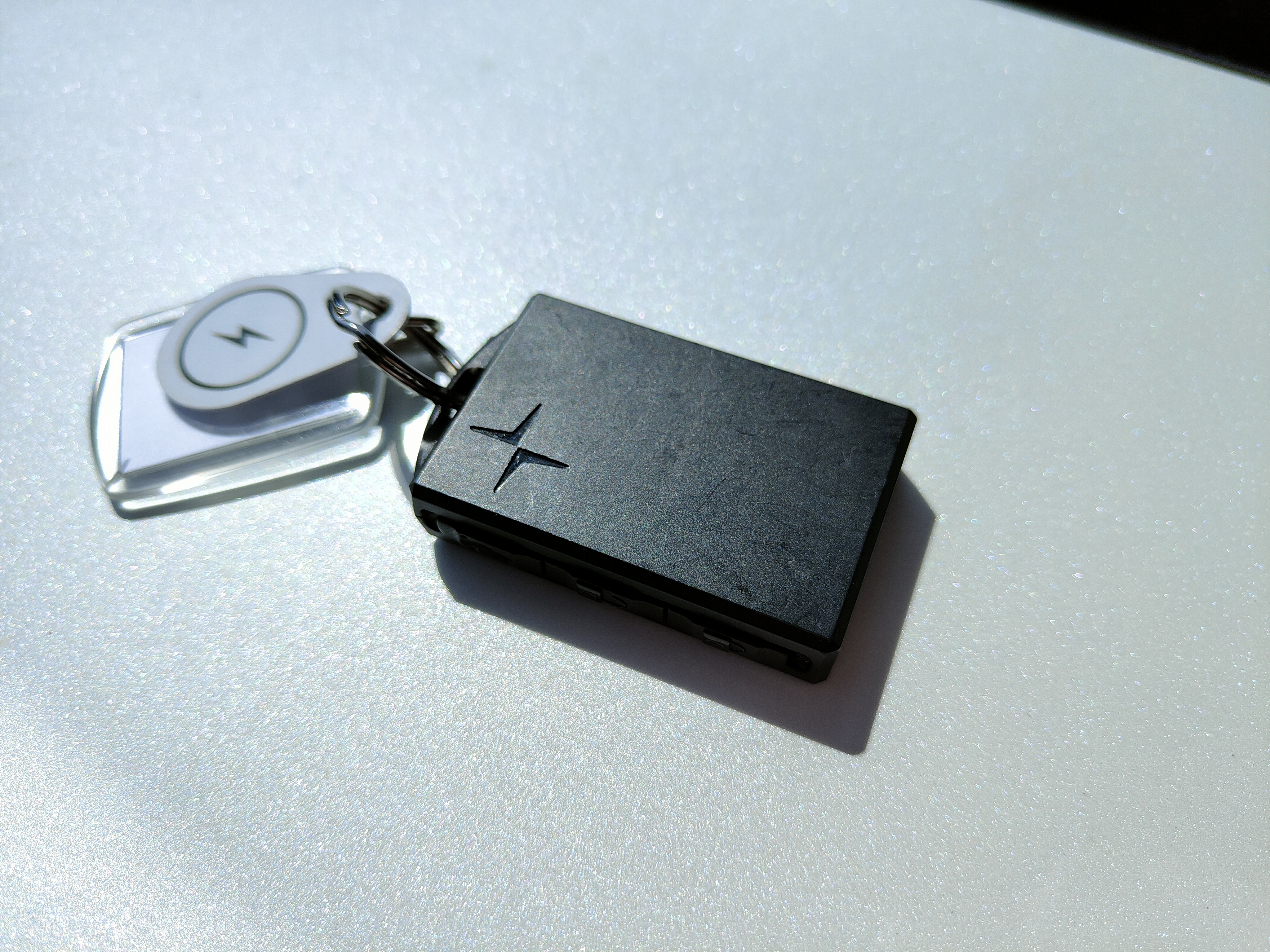 Polestar 2 Standard Range Single Motor im ausführlichen Test: Schlüssel aus Plastik.