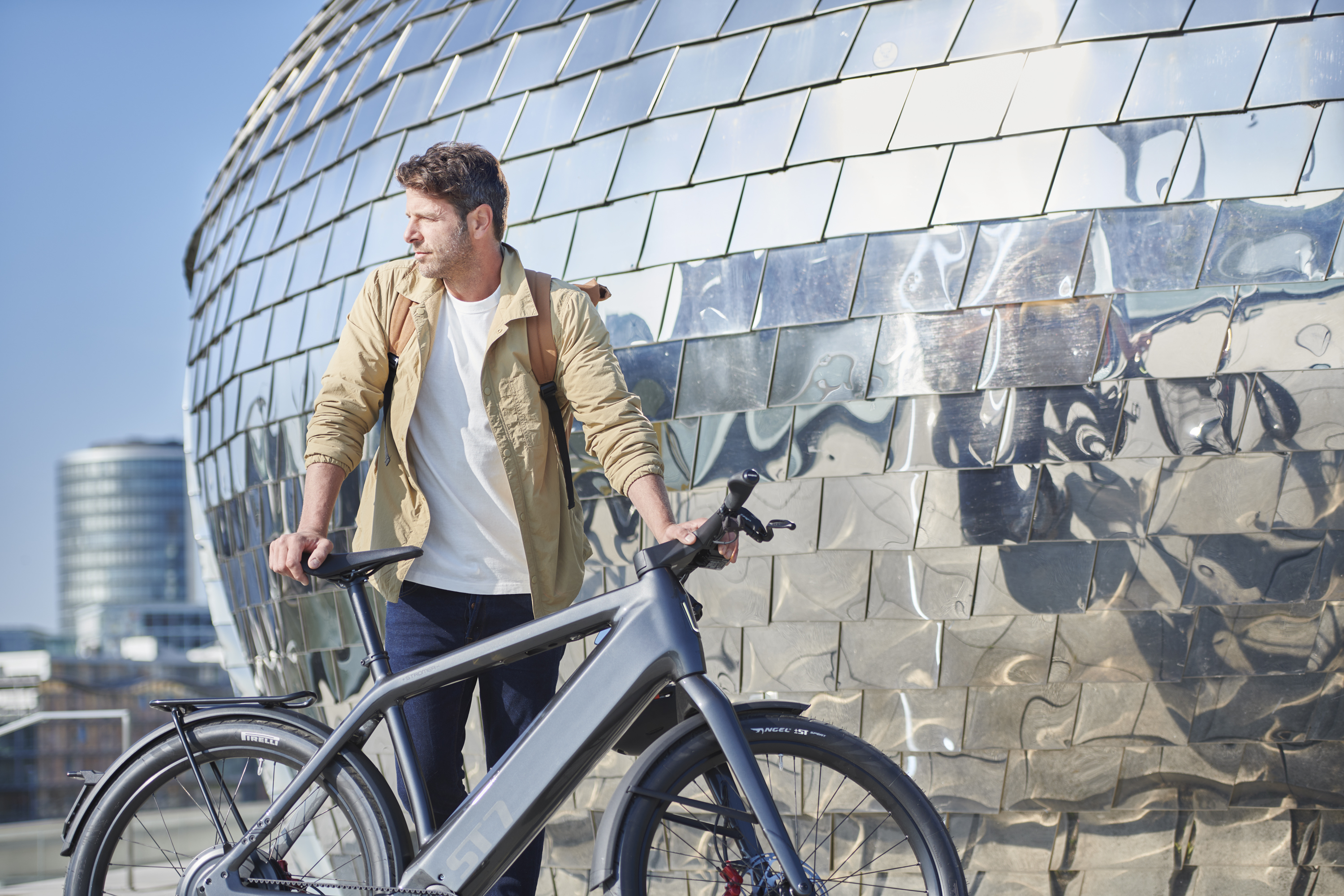 Der neue Stromer ST7 in Schwarz