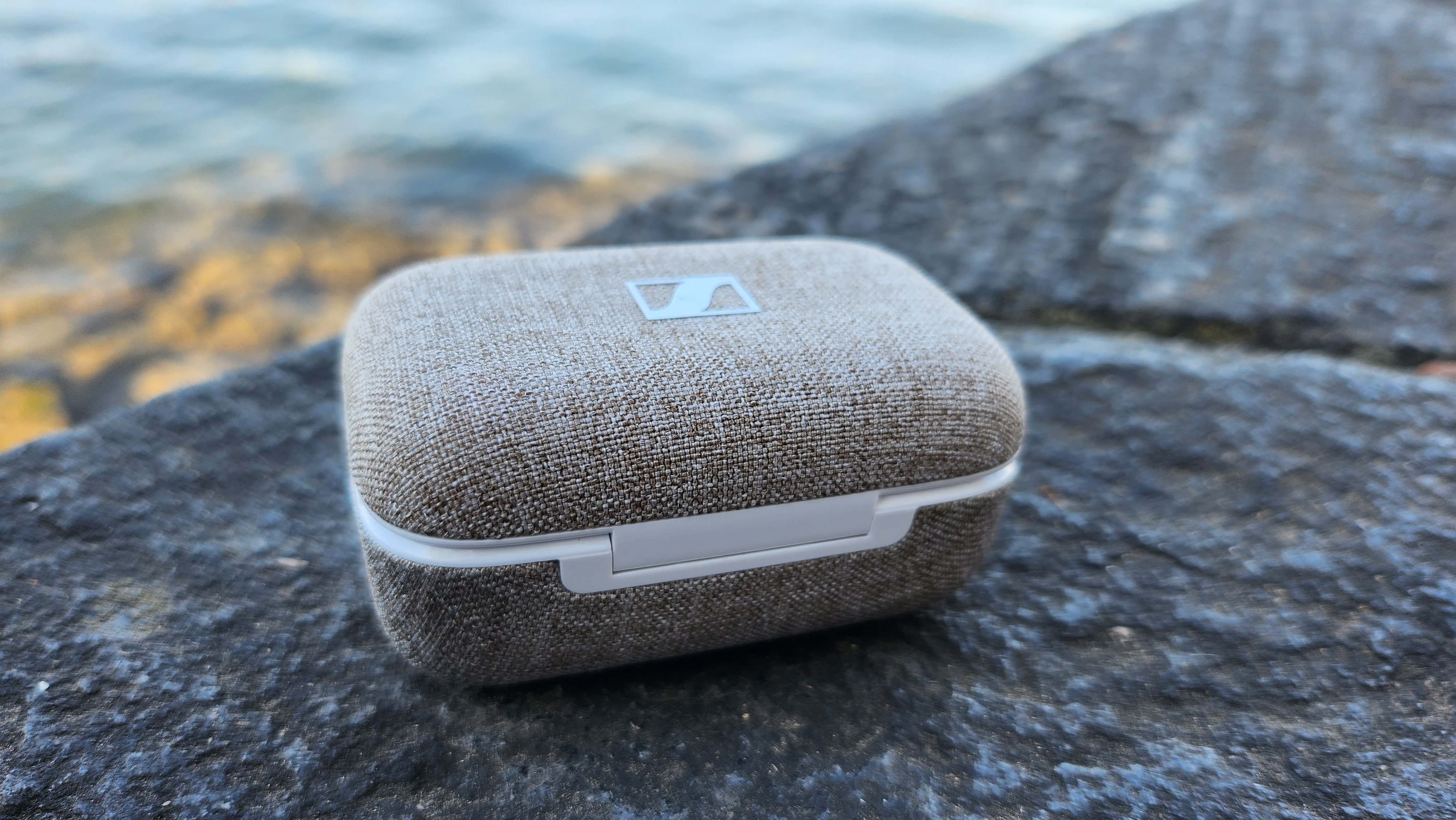 Sennheiser Momentum True Wireless 3 mit edlem Case im Test.