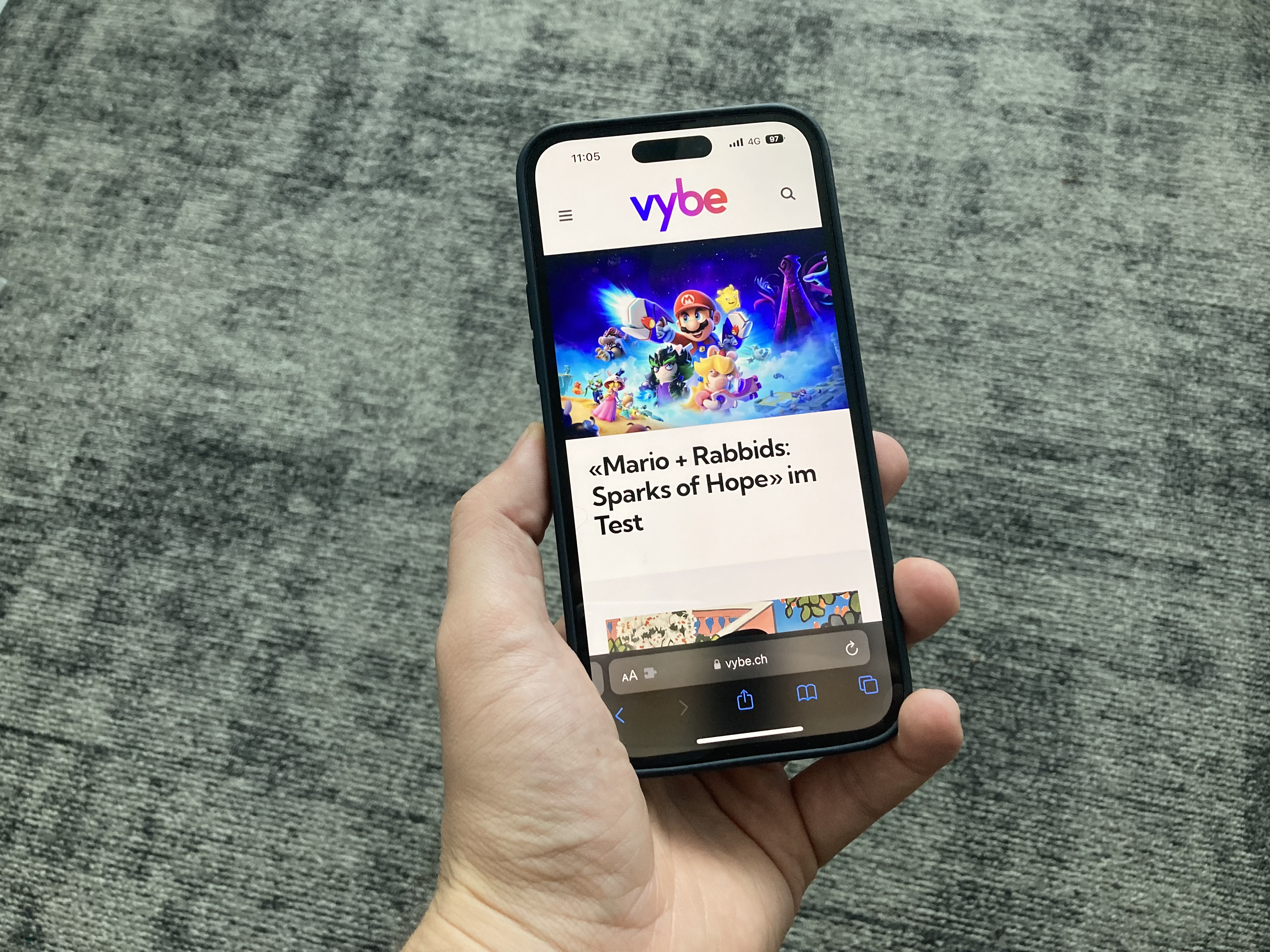 Das Apple iPhone 14 Pro Max mit Cover