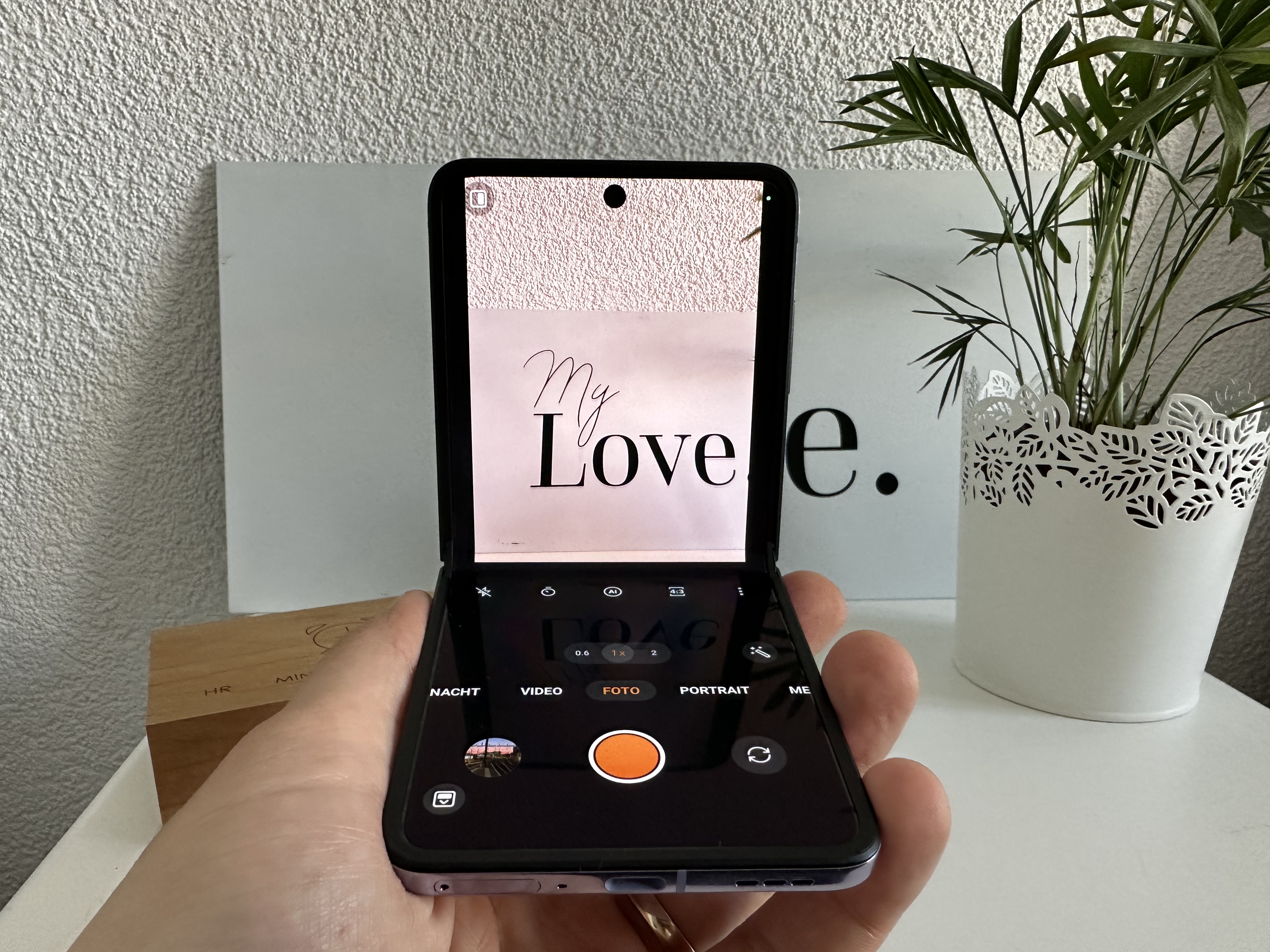 Das Oppo Find N2 Flip im Kameramodus