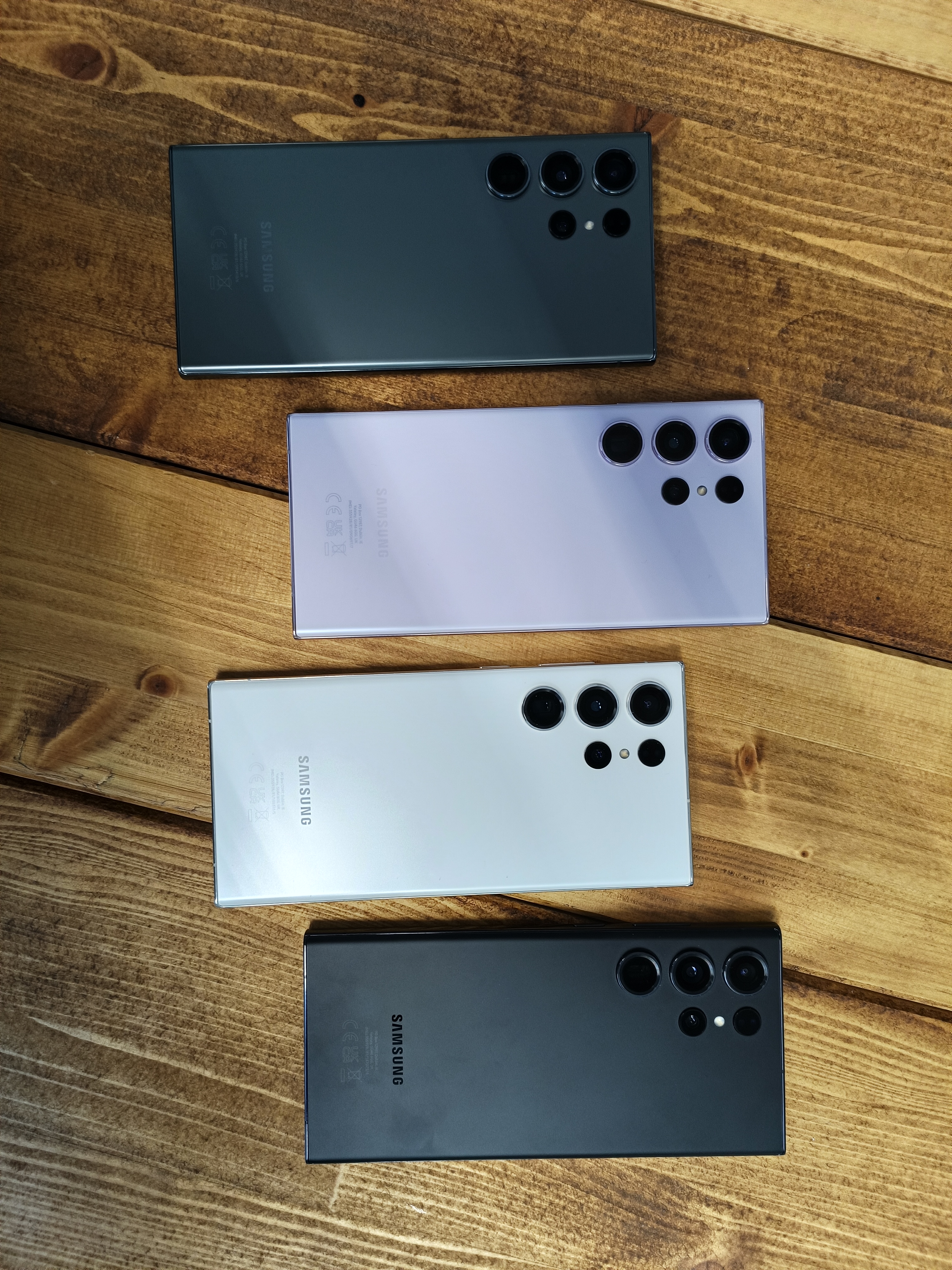 Das Samsung Galaxy S23 Ultra gibt es in vier Farben.