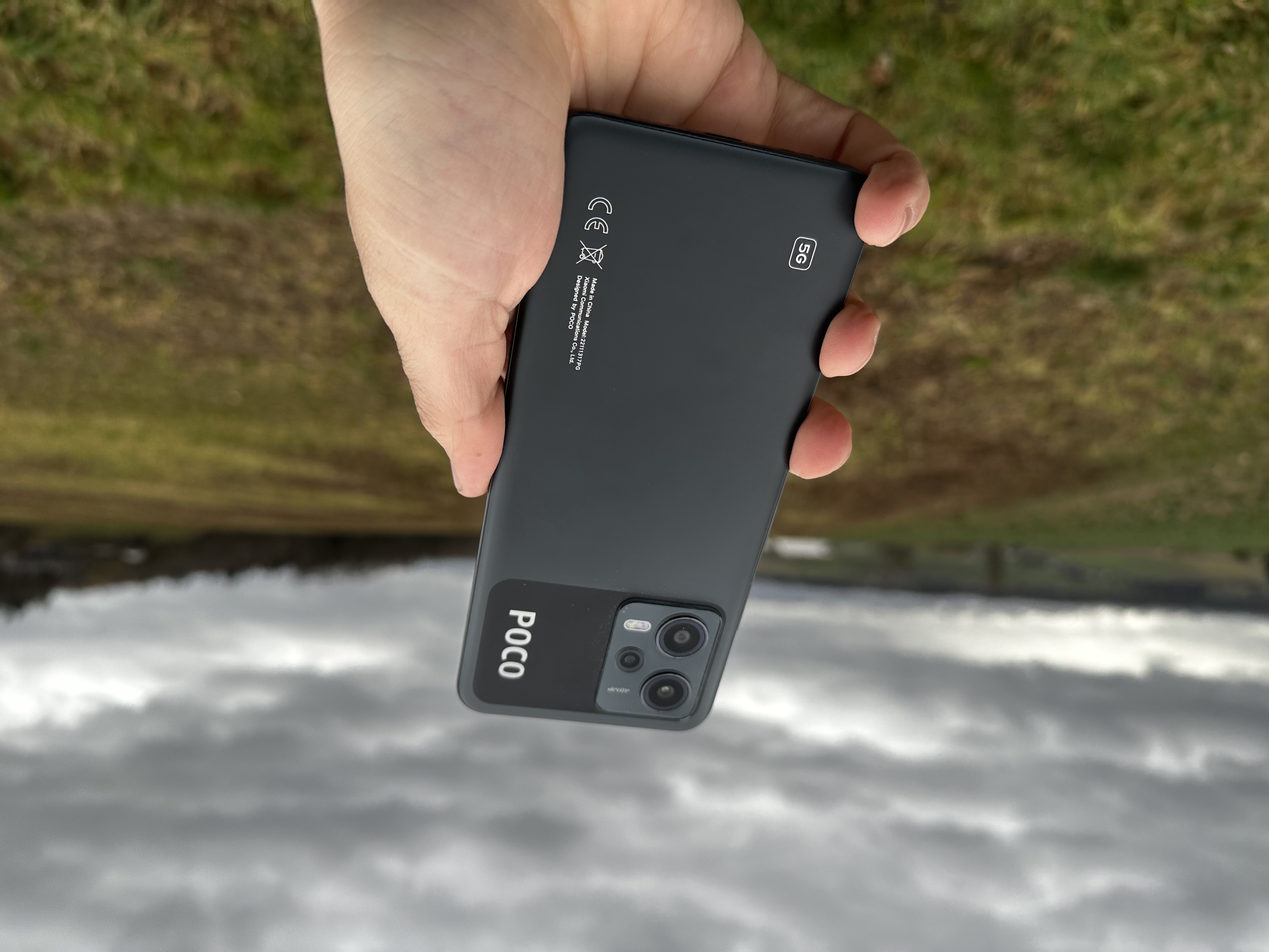 Das Poco X5 in Schwarz