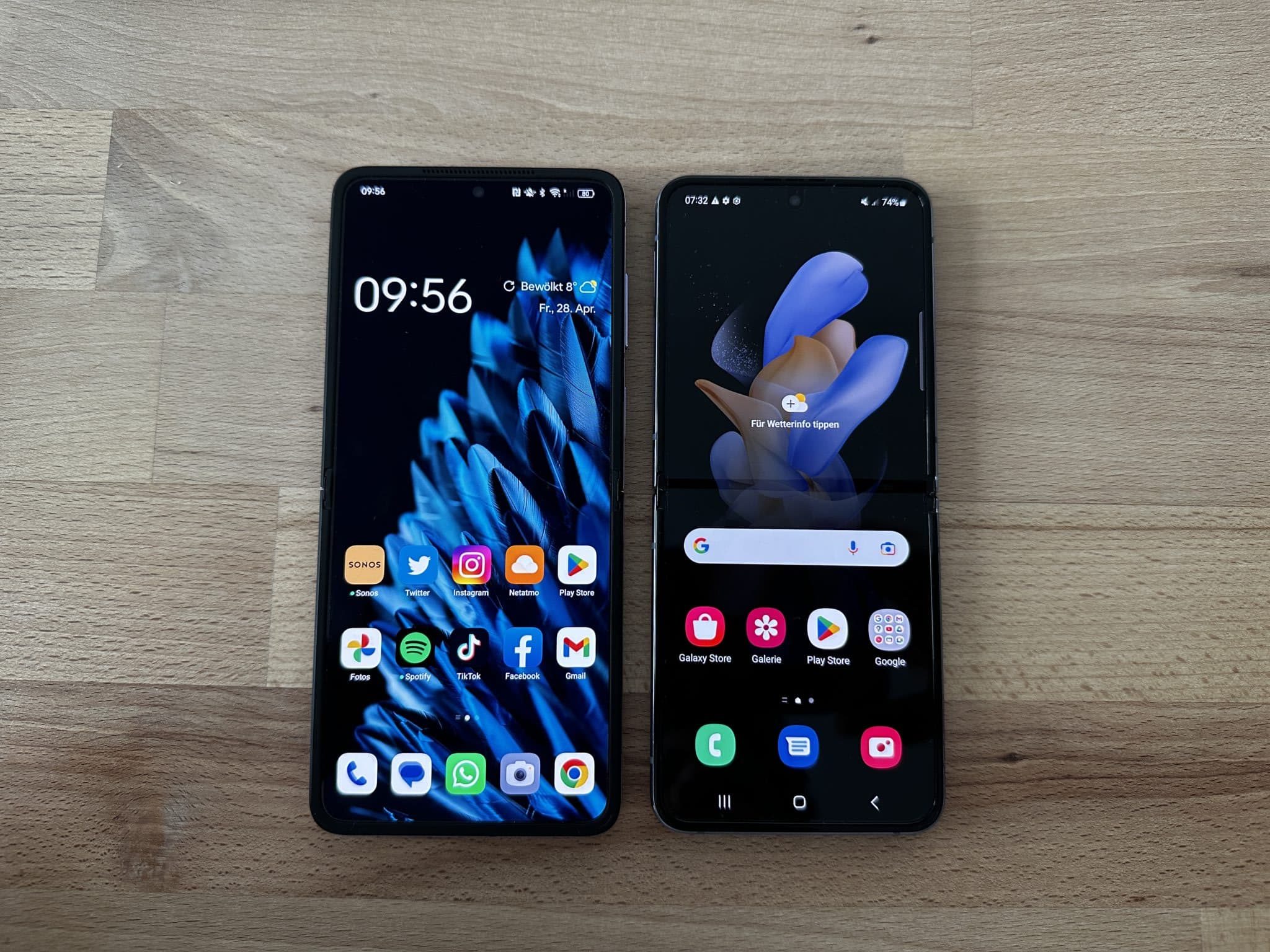 Samsung Galaxy Z Flip4 vs. Oppo Find N2 Flip 4