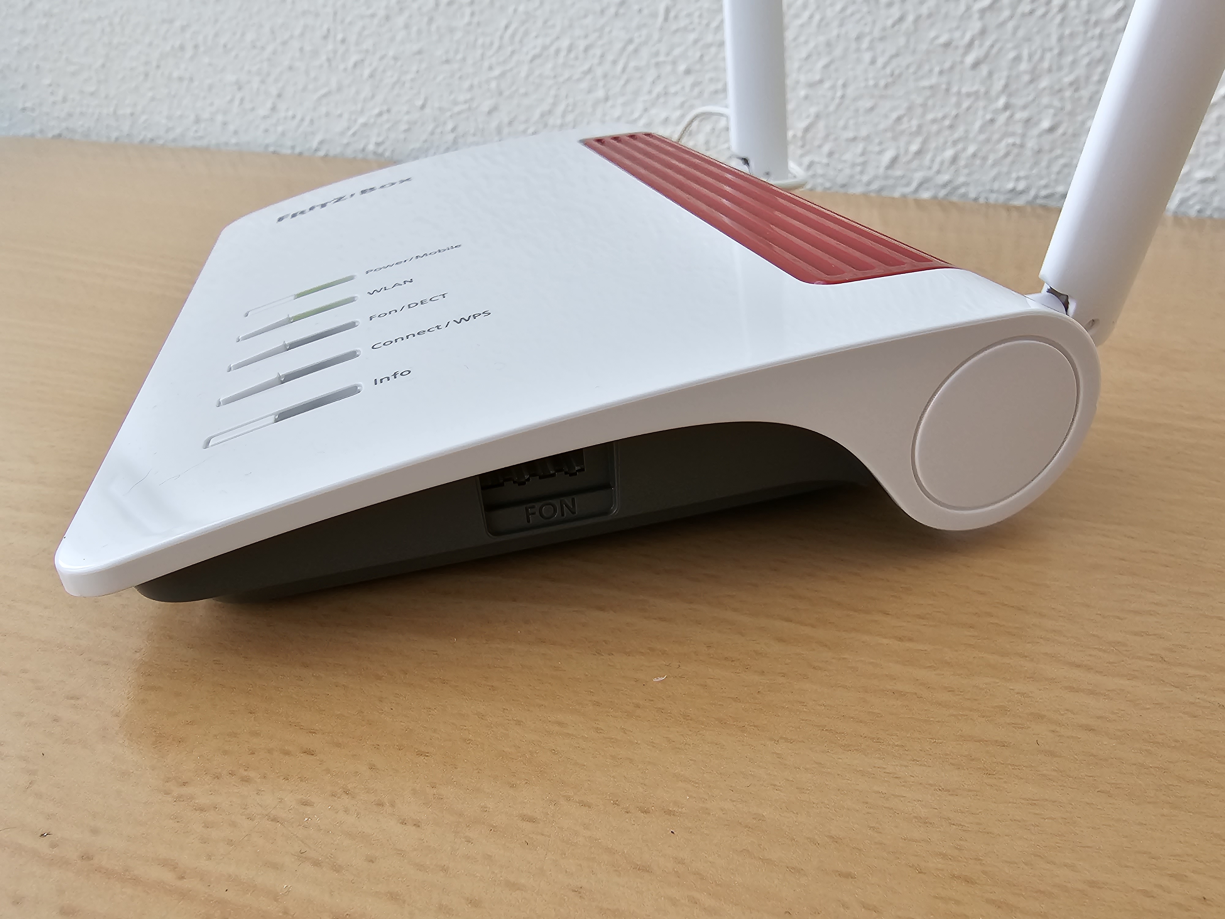 Fritz!Box 6850 5G im Test: Design udn Verarbeitung.