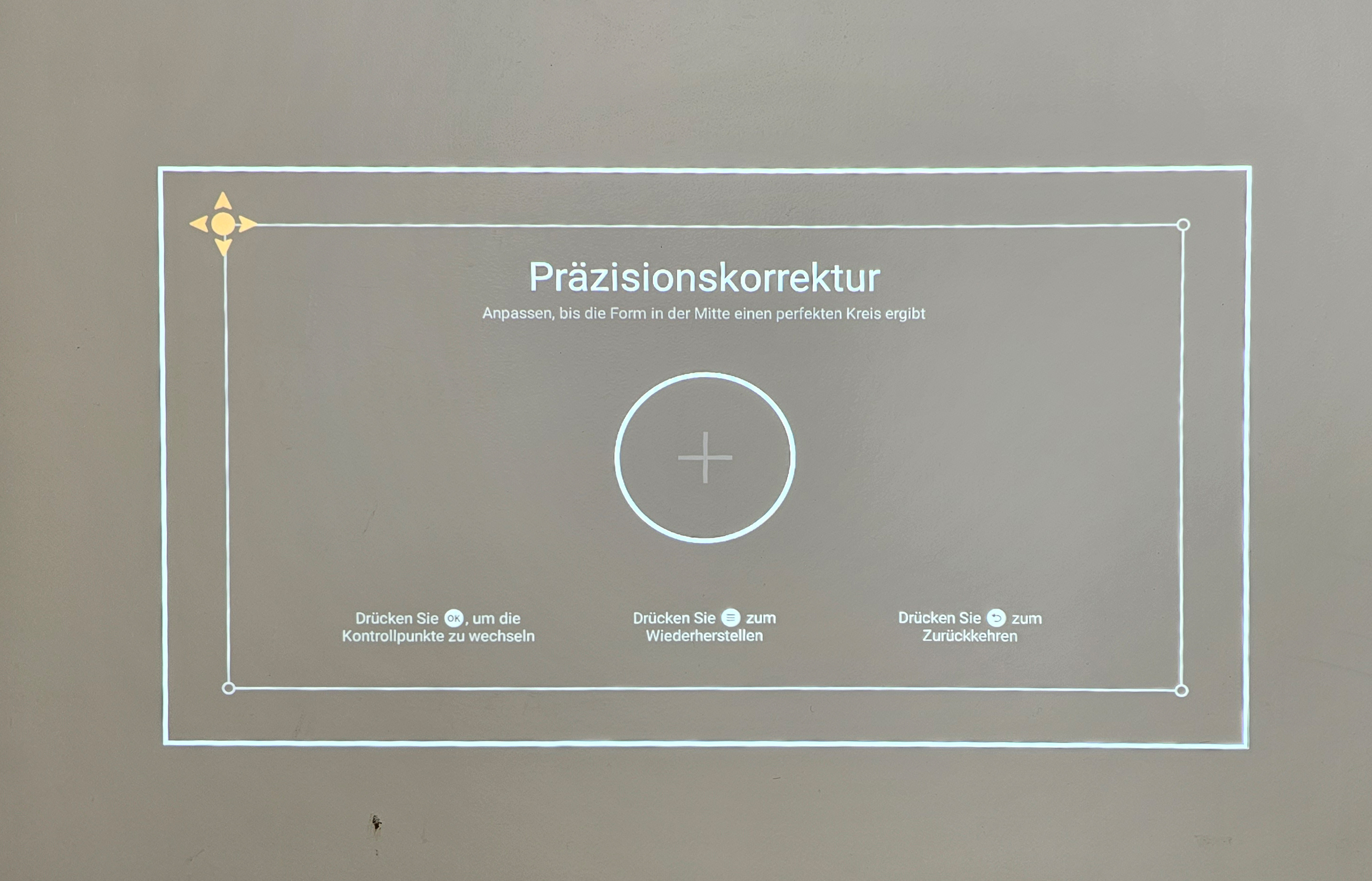 Der XGIMI Halo+: Die manuelle Trapezkorrektur funktioniert einwandfrei.