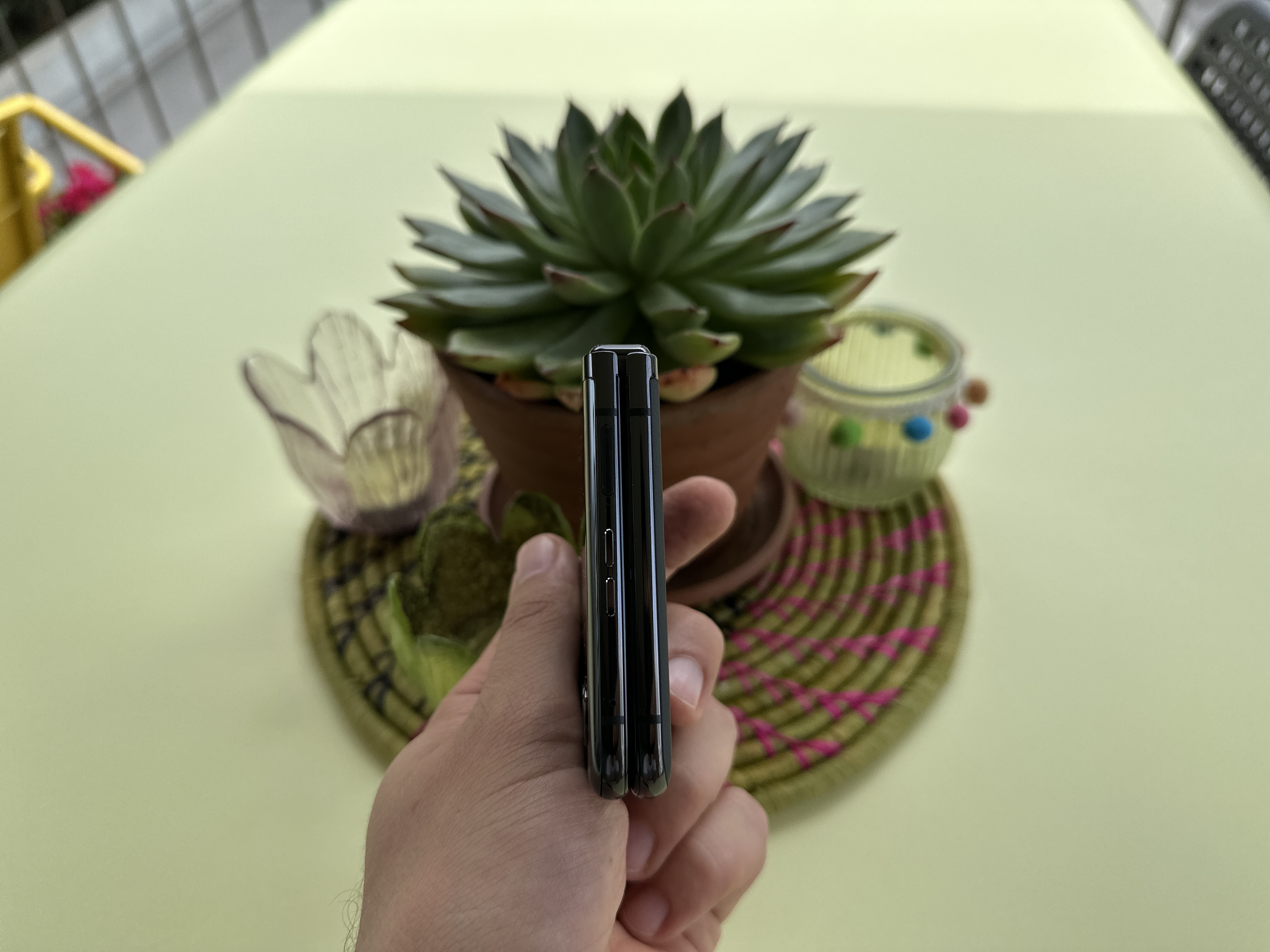 Schliesst bündig,  das Motorola Razr 40 Ultra