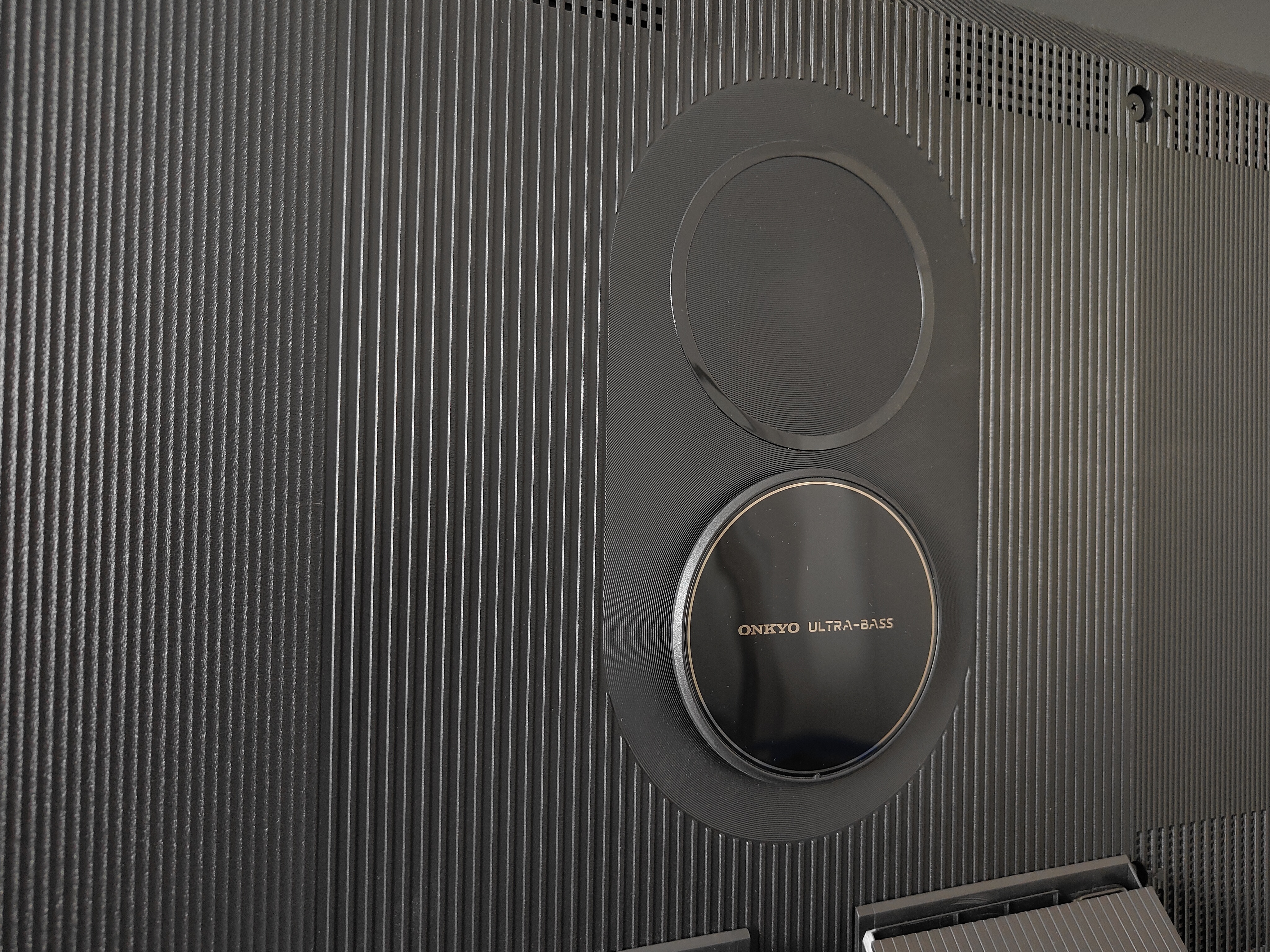 TCL 845 mit 55 Zoll im Test: So gut ist der Sound.