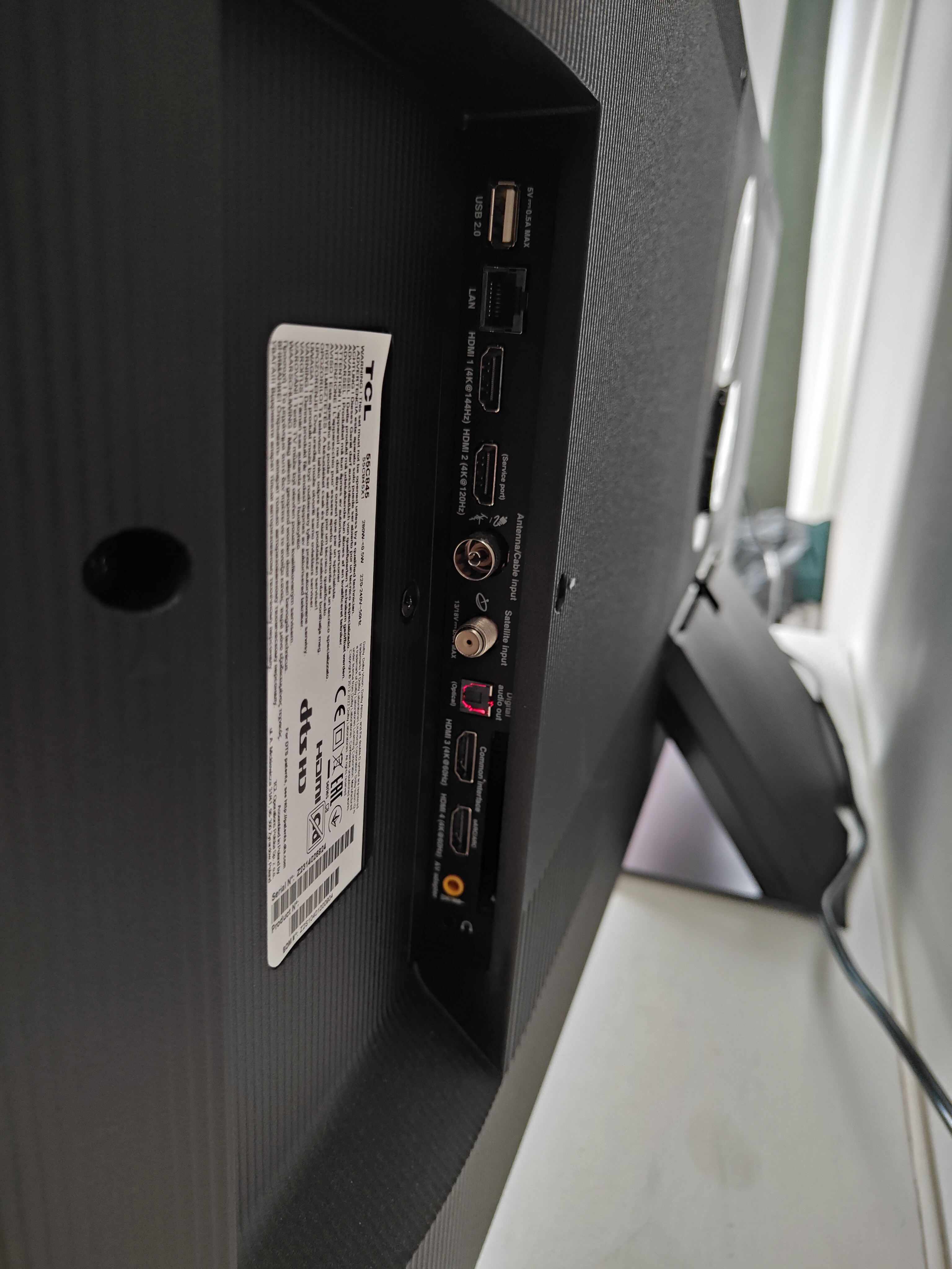 TCL 845 mit 55 Zoll im Test.