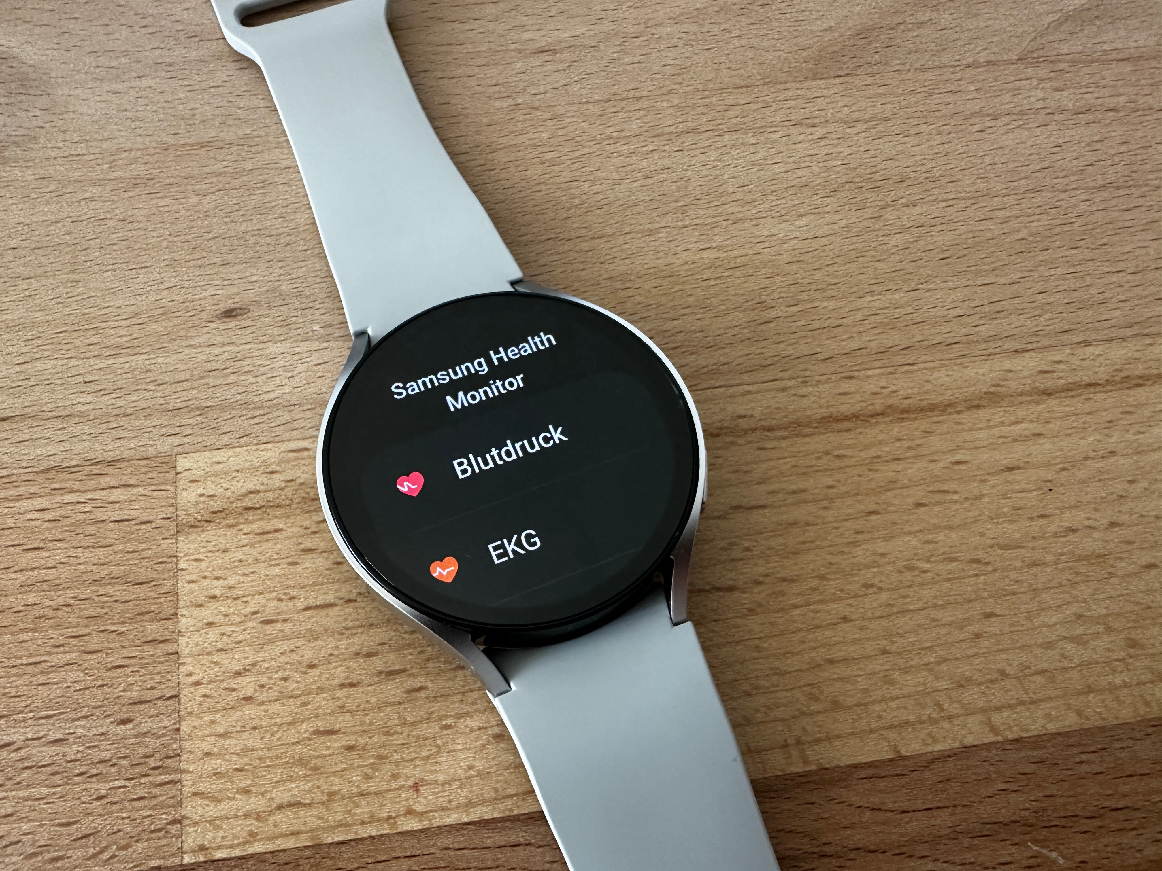 Blutdruck und EKG gehen nur mit einem Galaxy-Phone