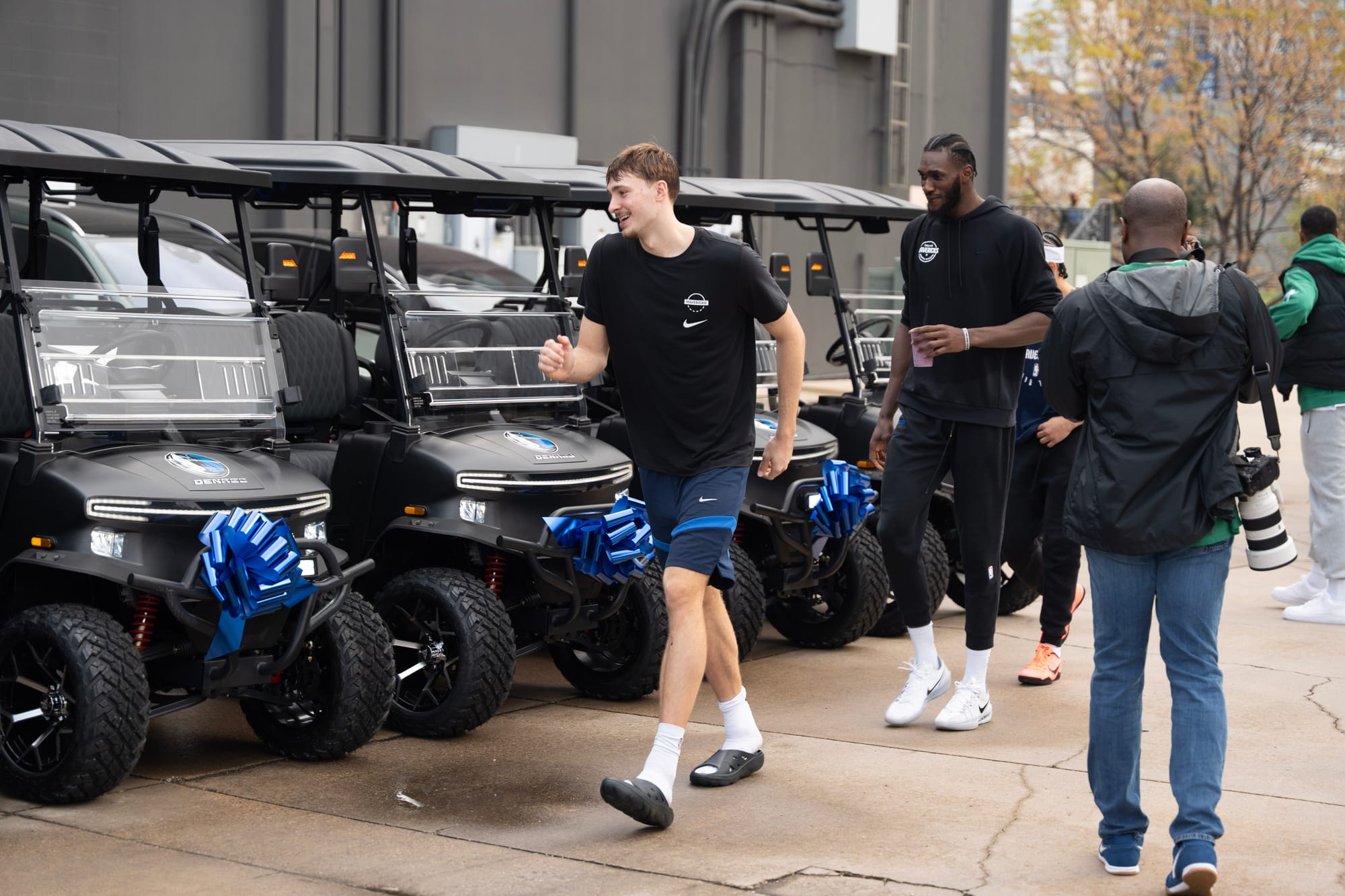 Join 100,000+ Happy Customers Around the World