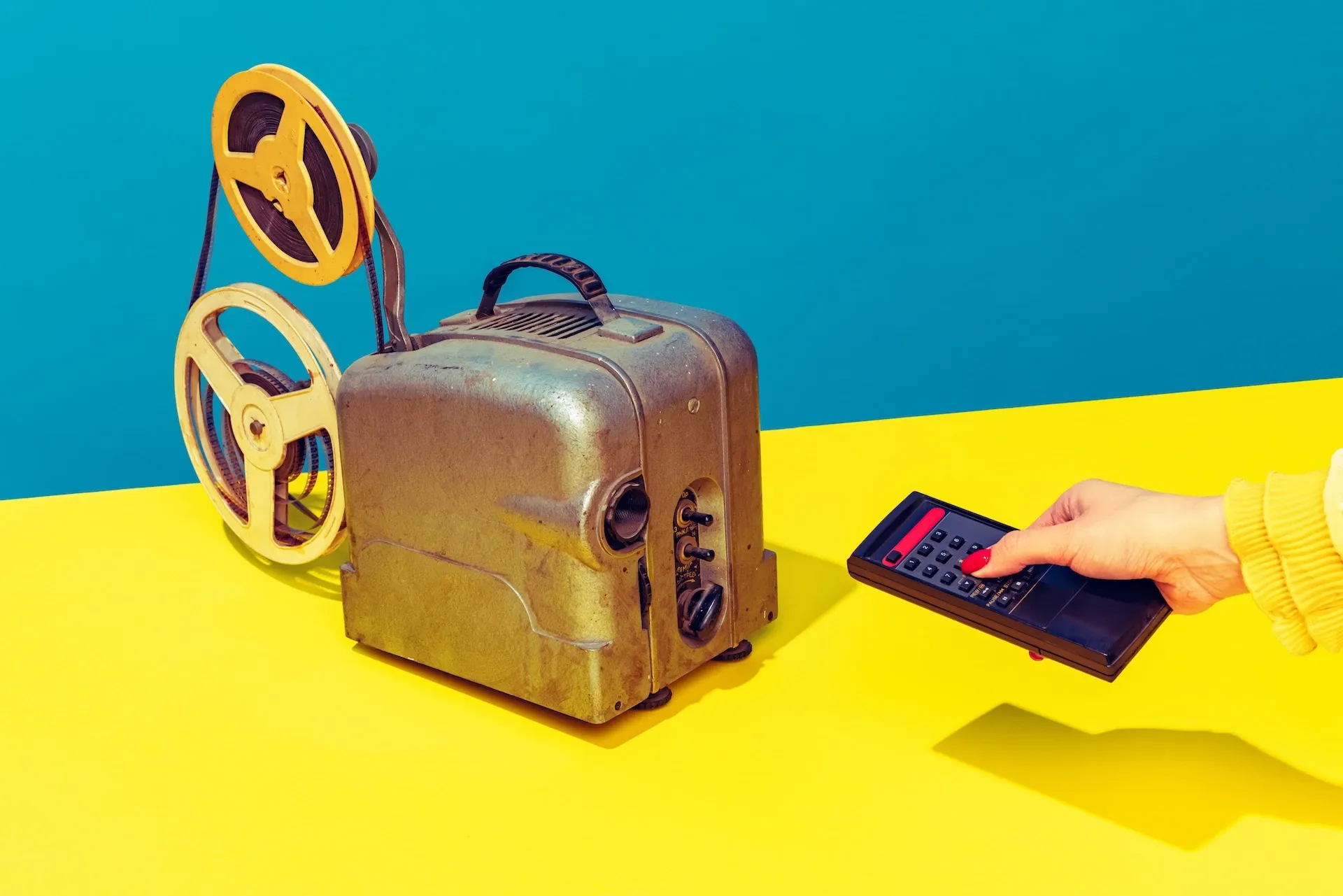 Using a toaster as a film reel 