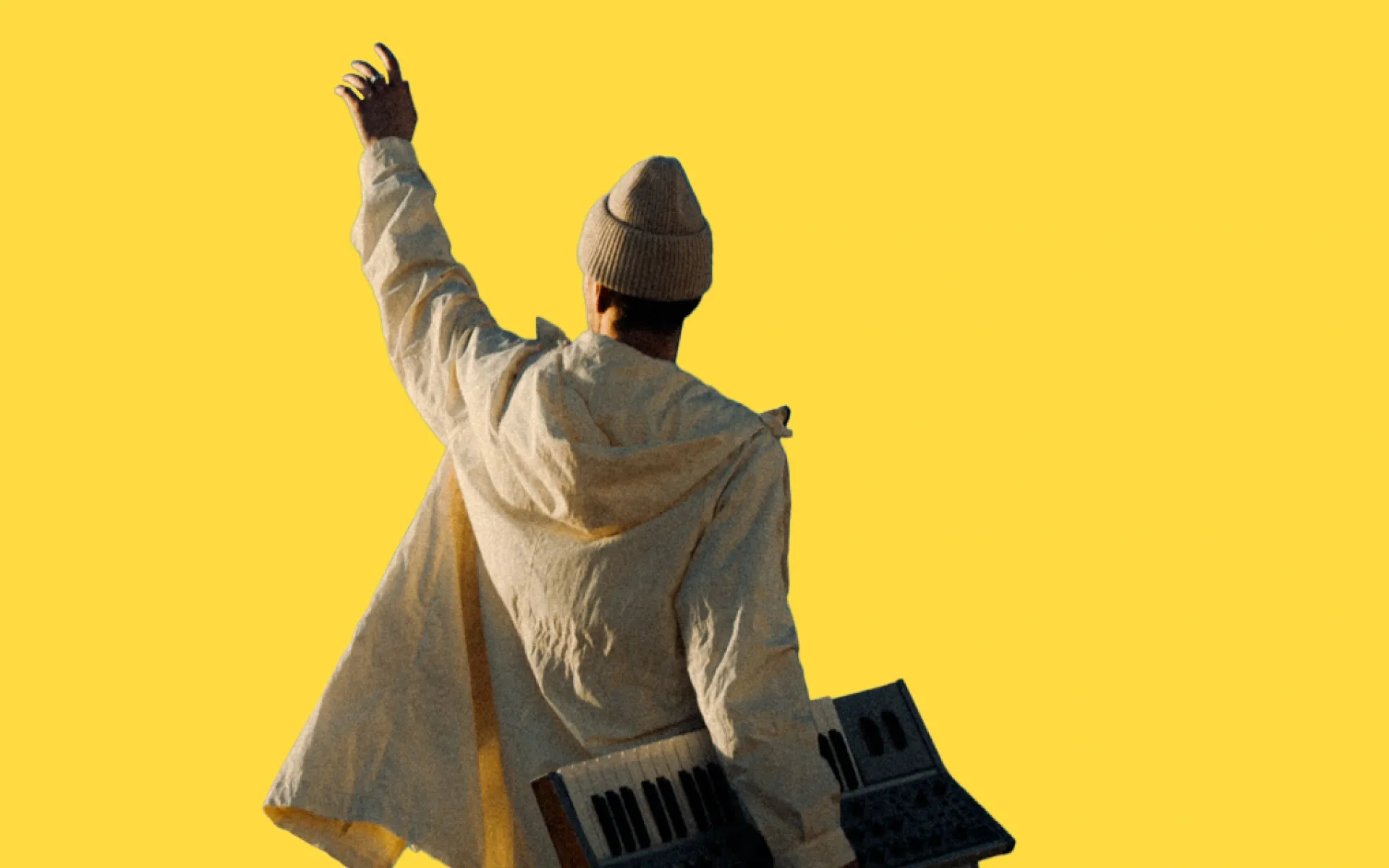 Epidemic Sound artist Ooyy with a keyboard