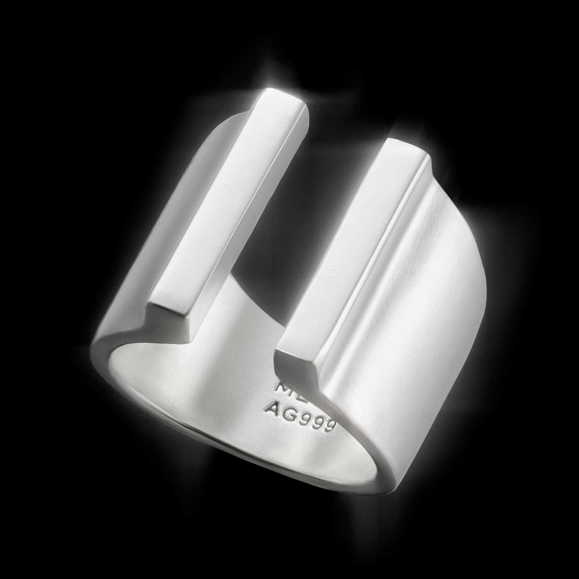Split Ring in pure silver. Menē jewerly.
