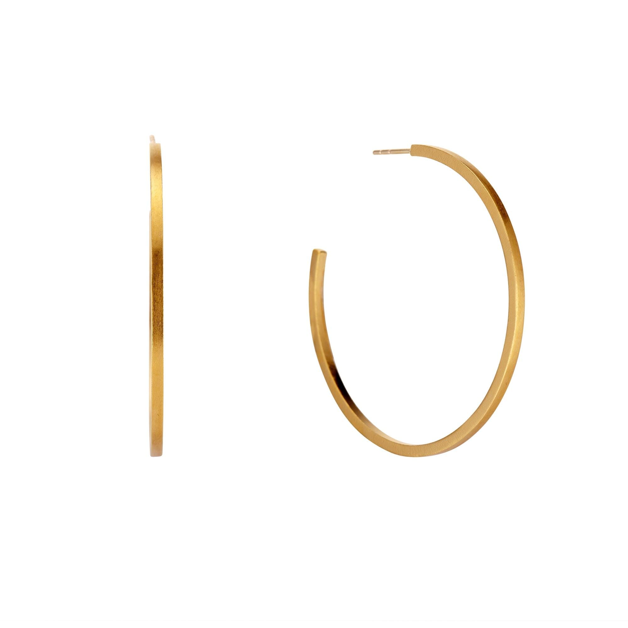 Narrow Hoop Earrings in 24k Gold from Menē.