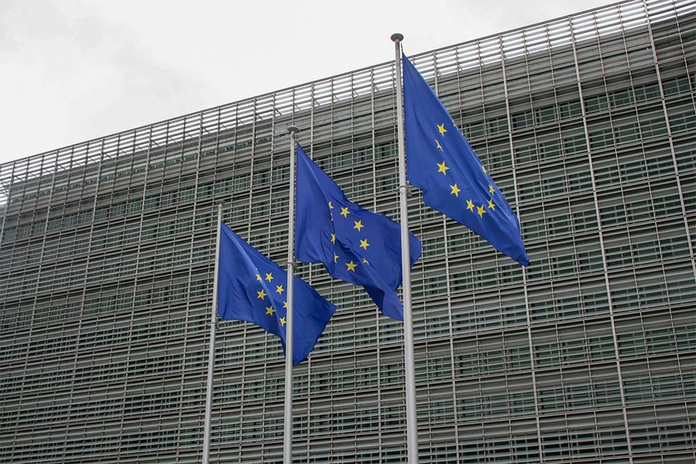EU Parliament Adopts New Financial Surveillance Rules for Service Providers