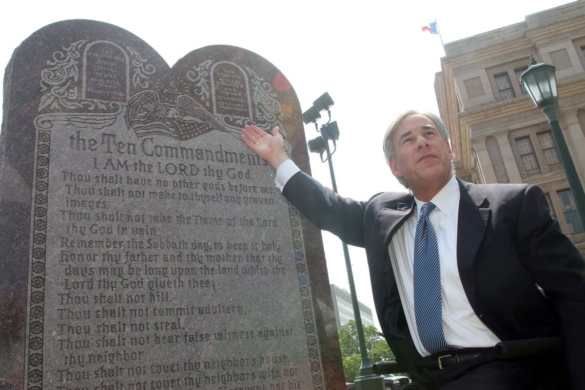 TEXAS HANGS THE TEN COMMANDMENTS: New Law Requires Biblical Display in Every Public School Classroom