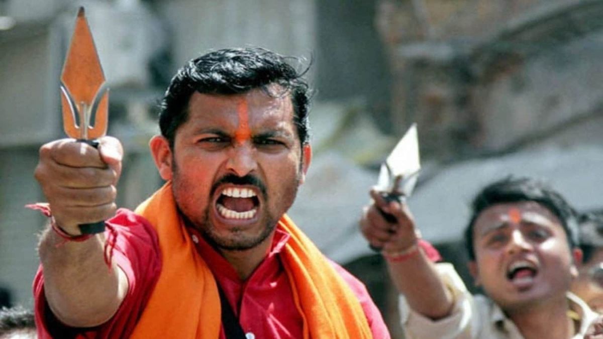 HINDU MOB STORMS CHURCH, BEATS FAMILIES, POLICE ARREST THE PASTOR