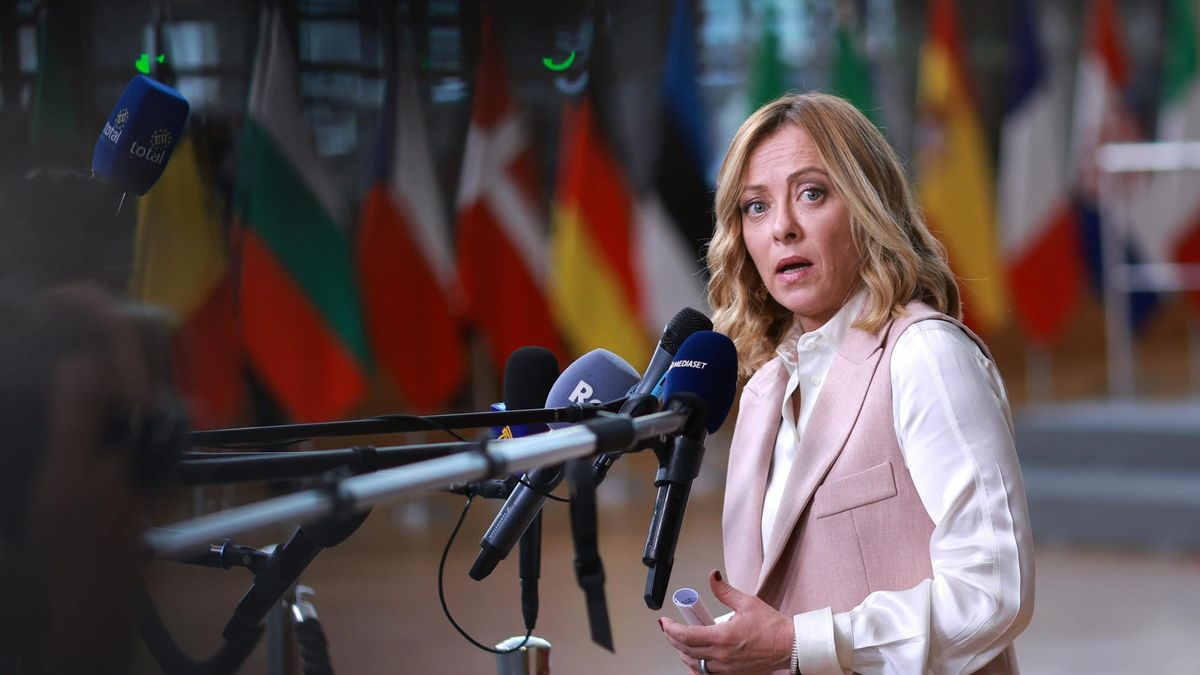 ITALY BANS GAY COUPLES FROM BECOMING PARENTS THROUGH SURROGACY AND ADOPTION