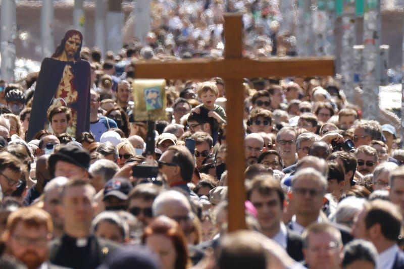 SHOCK PEW STUDY: CHRISTIANITY'S COLLAPSE IN AMERICA SUDDENLY STOPS AFTER 20 YEARS OF FREEFALL