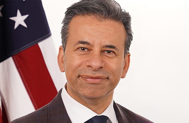 FDA Commissioner Marty Makary Resigns Amid E Cig and Abortion Pill Tensions