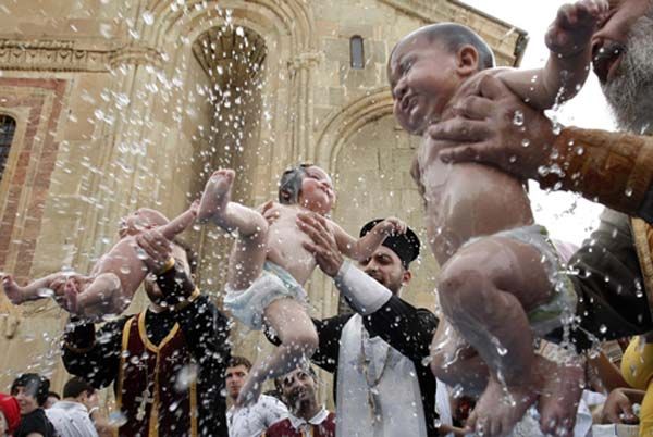 PATRIARCH OF GEORGIA BAPTIZES 700 GODCHILDREN IN MASS CEREMONY CELEBRATING ORTHODOX FAITH