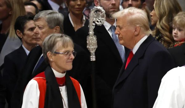 TRUMP DECLARES CHURCHES FILLING UP AGAIN AS AMERICA EXPERIENCES CHRISTIAN REVIVAL
