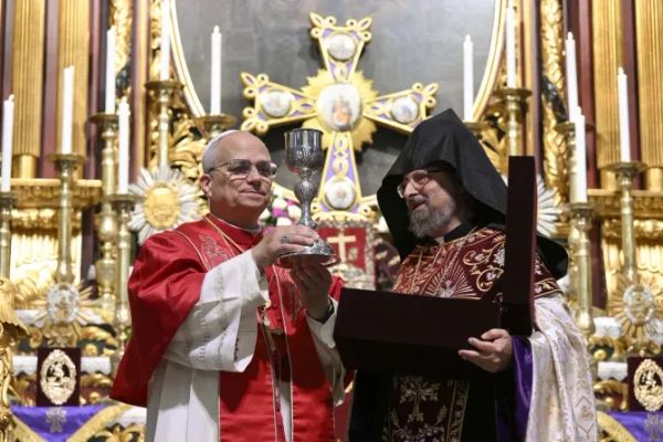 POPE LEO XIV HONORS ARMENIAN CHRISTIAN WITNESS IN ISTANBUL AS ARMENIAN CHURCH FACES GOVERNMENT CRACKDOWN