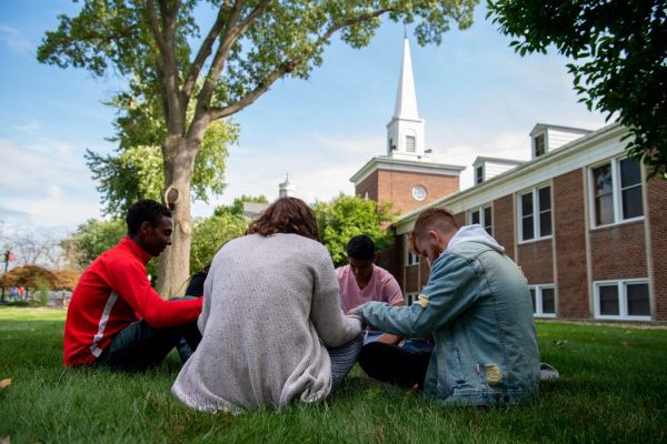 Christian Colleges Must Cut Up Their Federal Student Aid Cards Before Washington Cuts Them Up