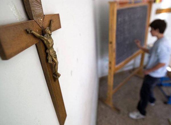 UK Parliament Launches Inquiry Into Sunday Schools and Bible Studies: Faith Communities Now Under State Microscope