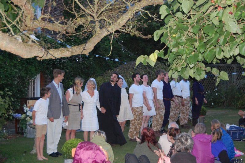The cast take a bow