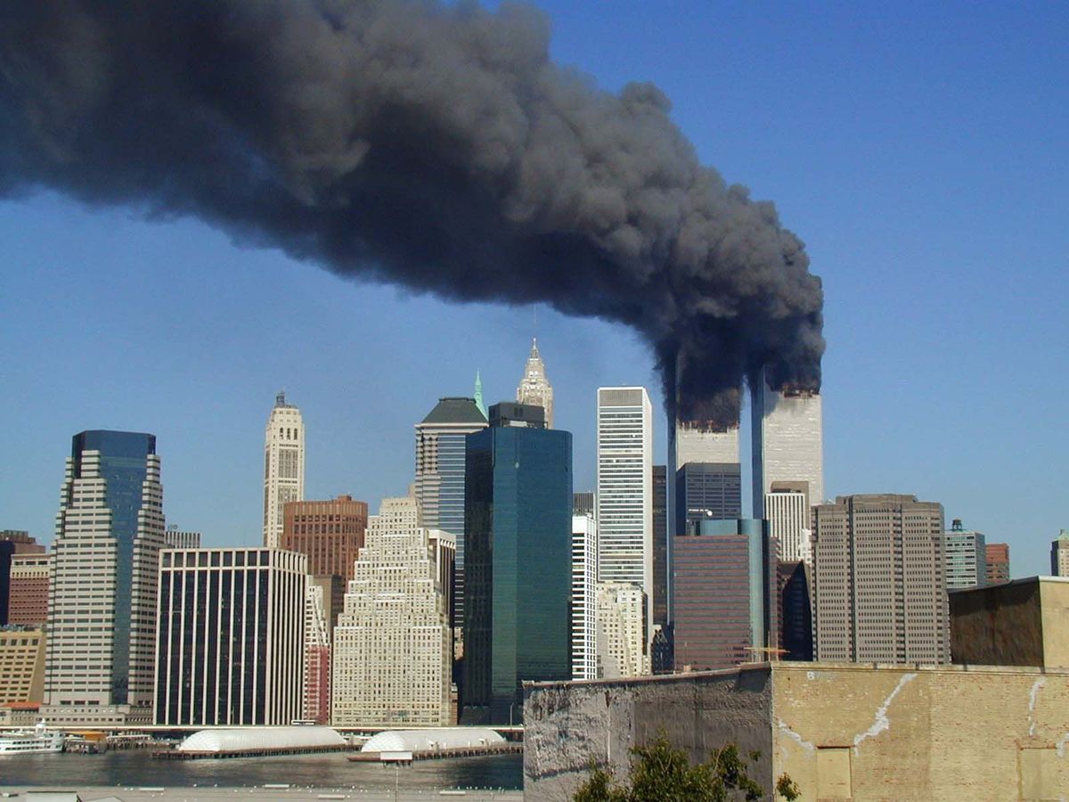 https://jacobin.de/krieg-gegen-terror-world-trade-center-afghanistan-al-qaida-bin-laden-bush/ social preview image